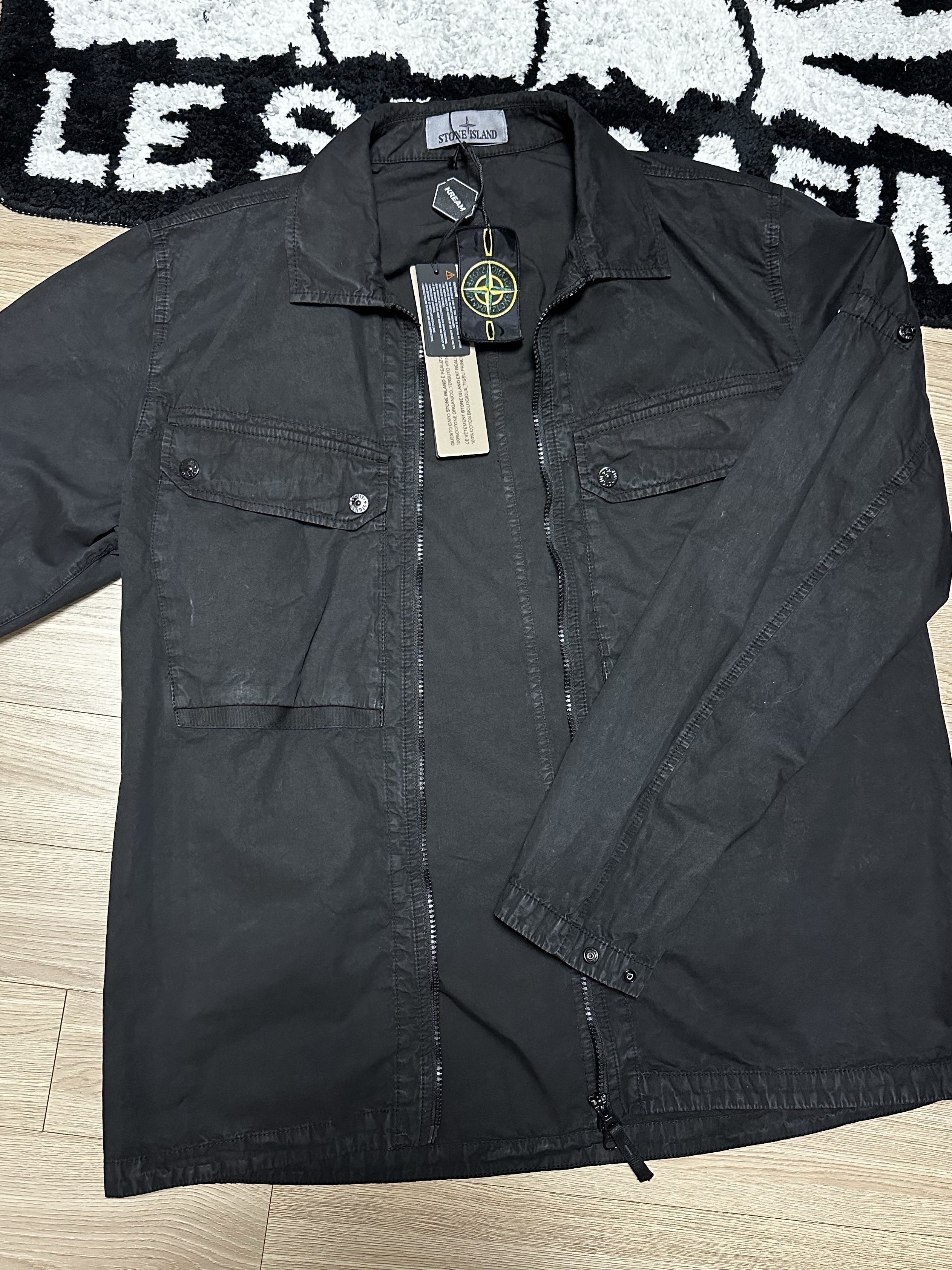 Stone Island 102WN Brushed Organic Cotton Overshirt Black - 23FW 착용 스타일 - 1