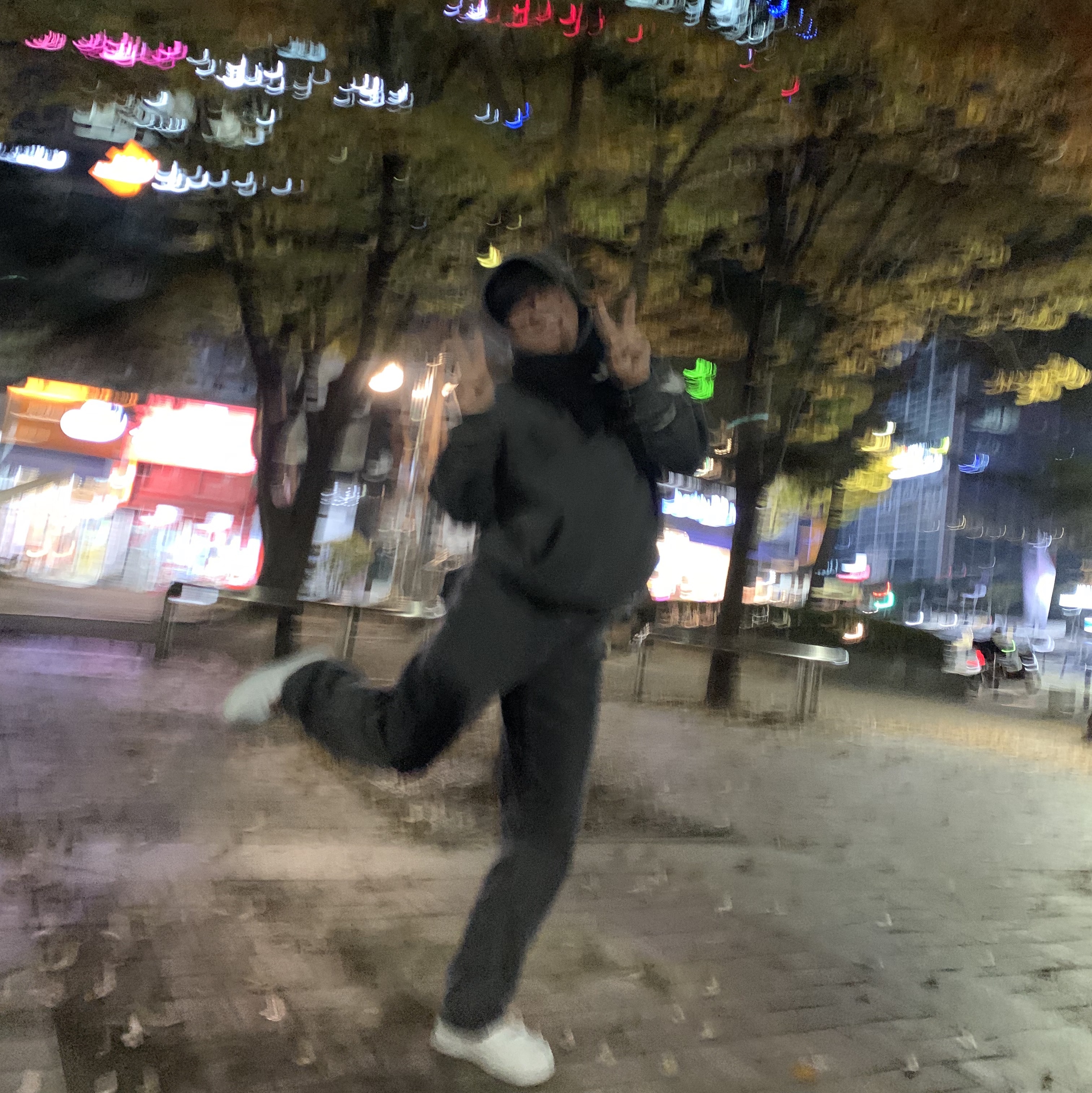 IAB Studio Pigment Hoodie & Sack Black, Nike Air Force 1 '07 Low White 착용 스타일