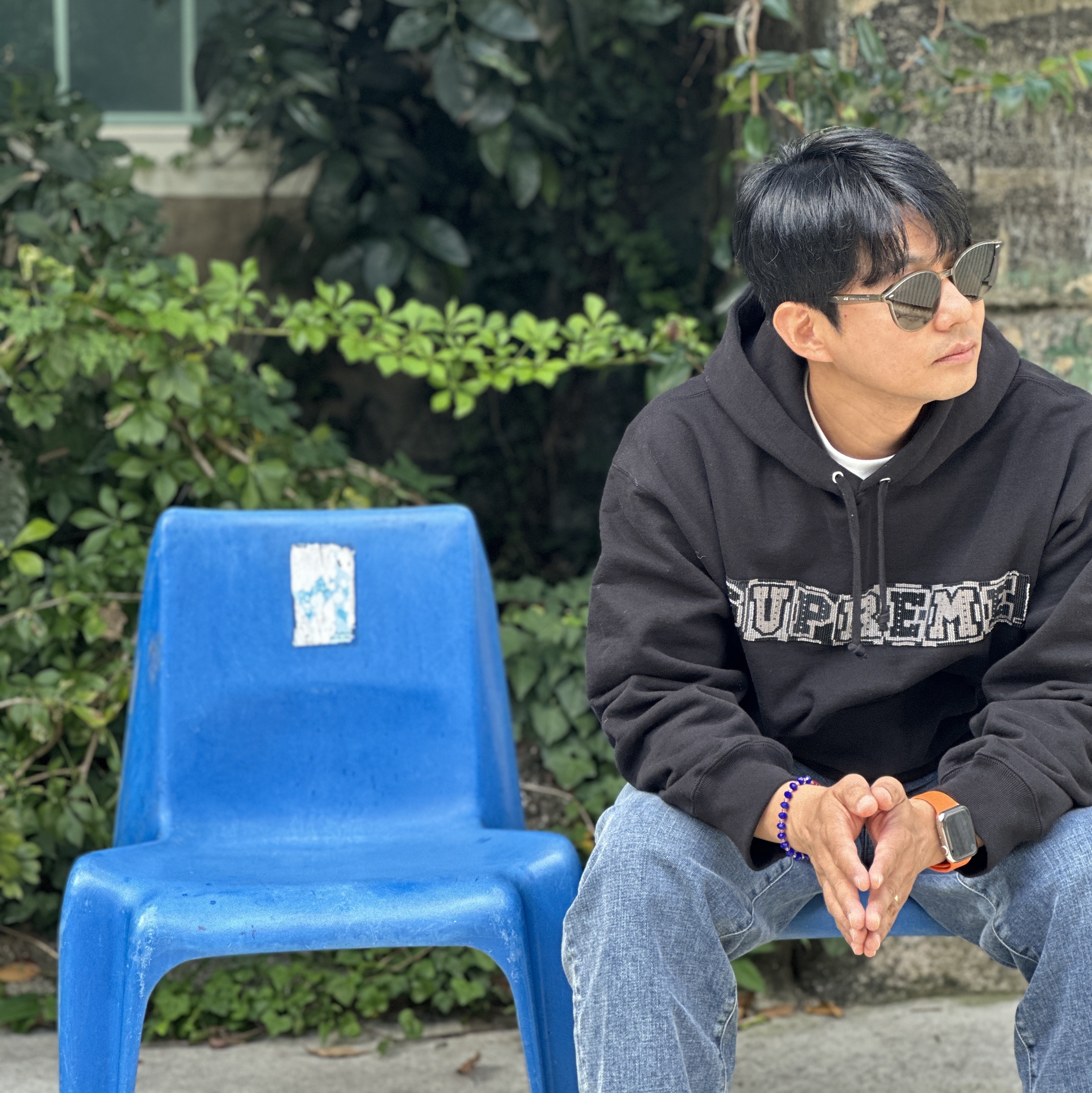 Supreme Beaded Hooded Sweatshirt Black - 23SS 착용 스타일