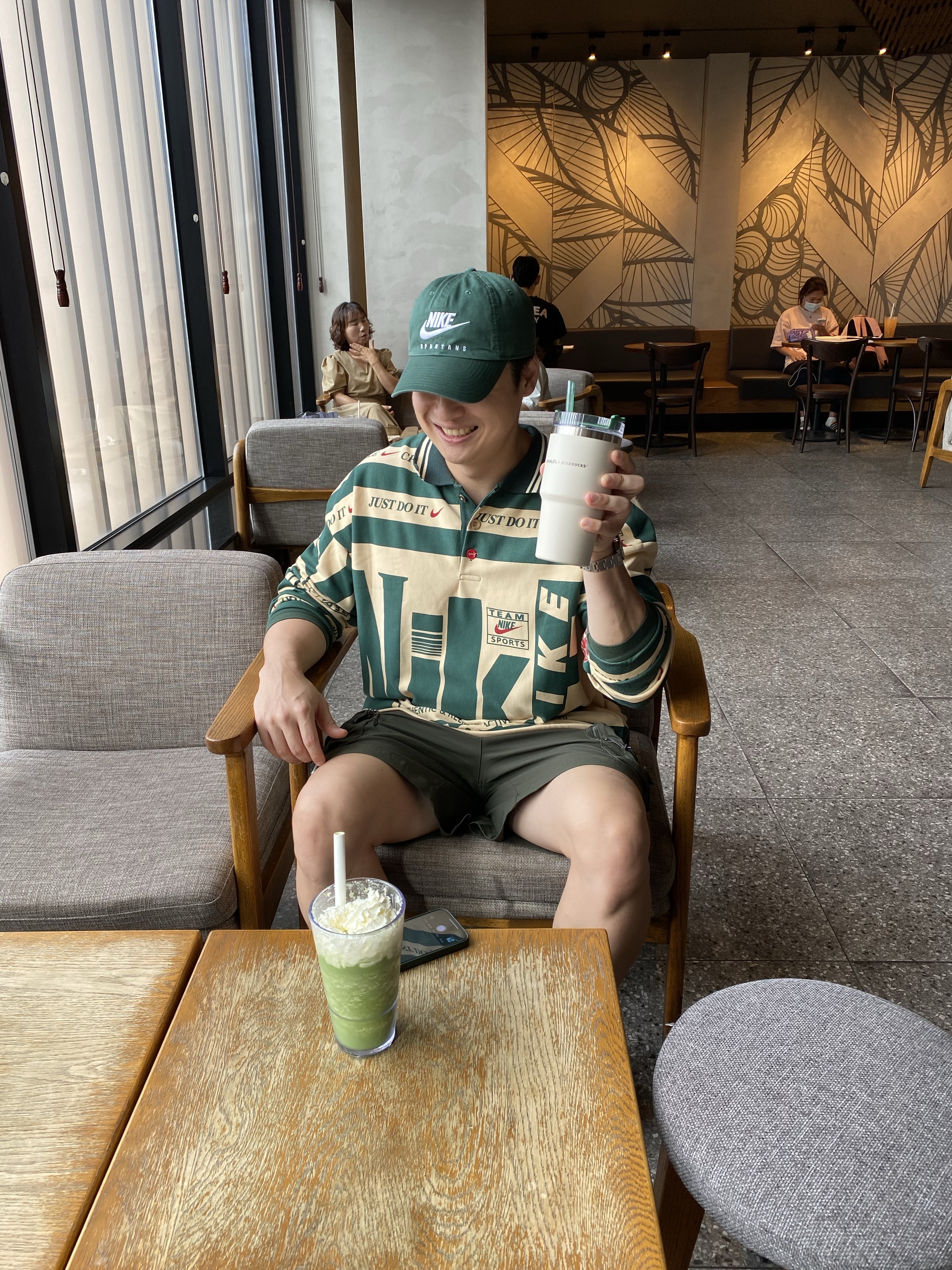 Nike x Cactus Plant Flea Market Long Sleeve Polo Natural - US/EU, Nike ACG Snowgrass Cargo Shorts Khaki - US/EU 착용 스타일