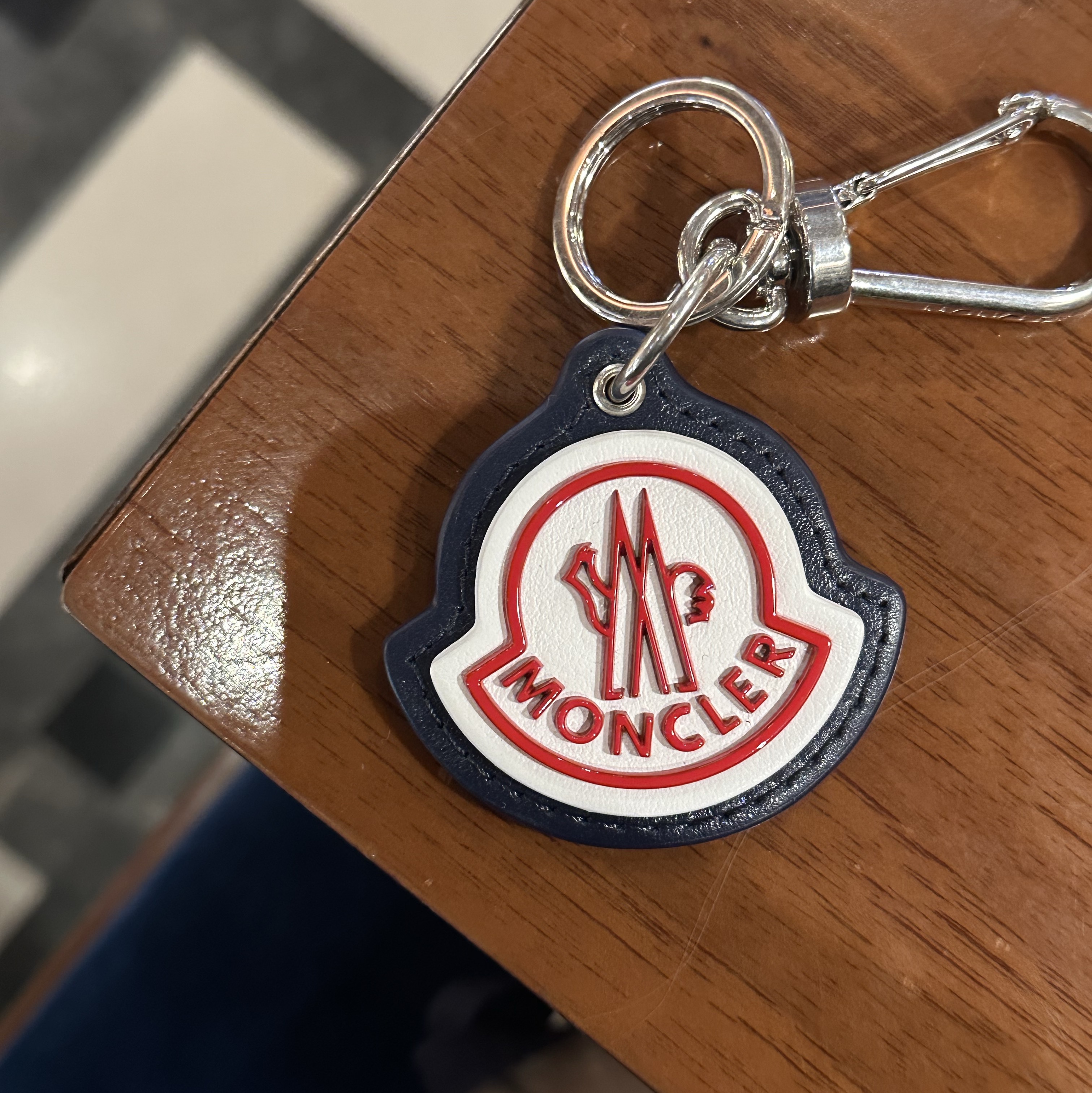 Moncler Logo Keyring Blue White Red - 23SS 착용 스타일