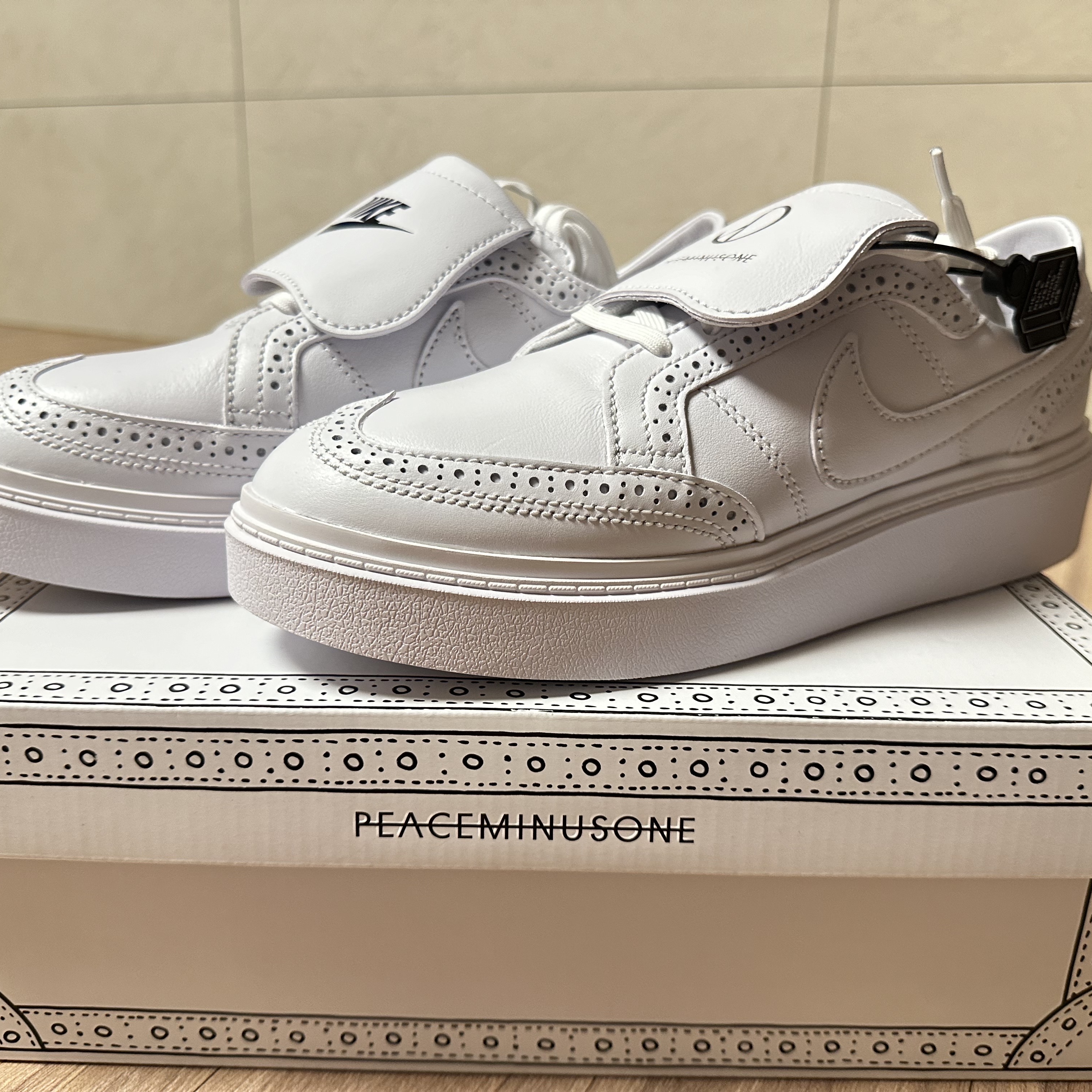 Nike x Peaceminusone Kwondo1 White 착용 스타일 - 2