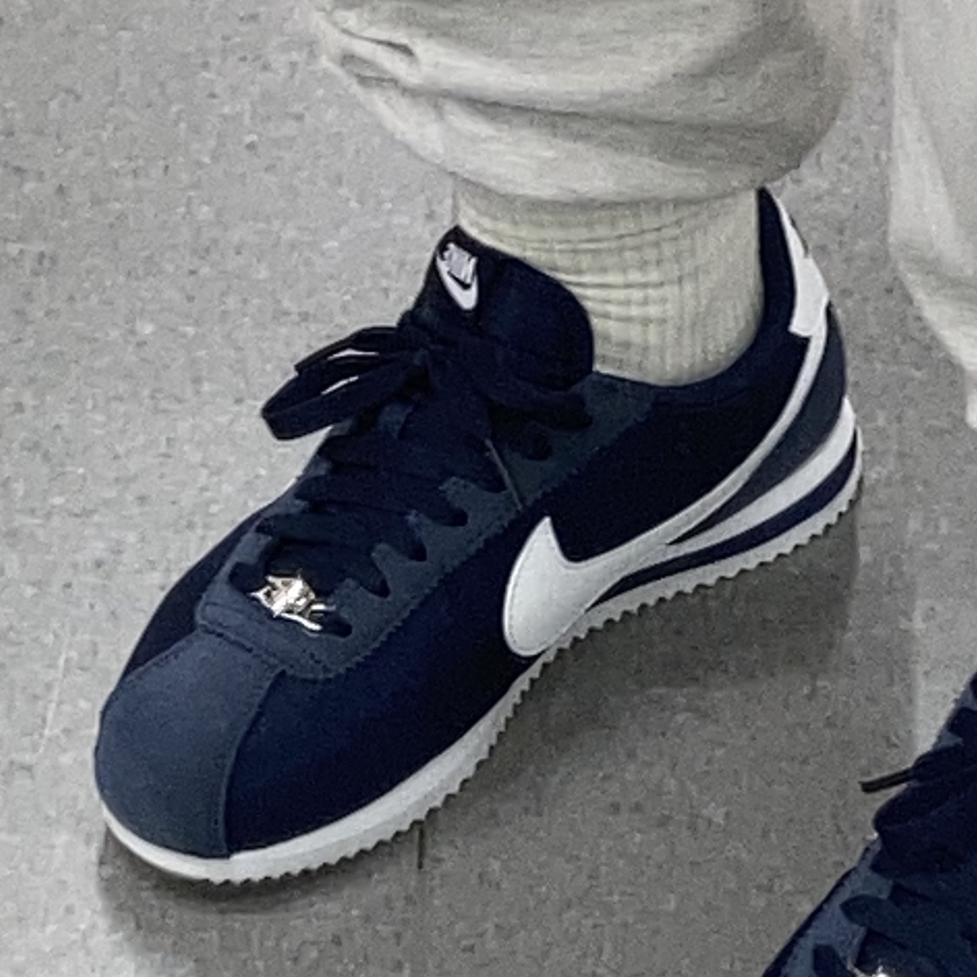 (W) Nike Cortez Midnight Navy 착용 스타일