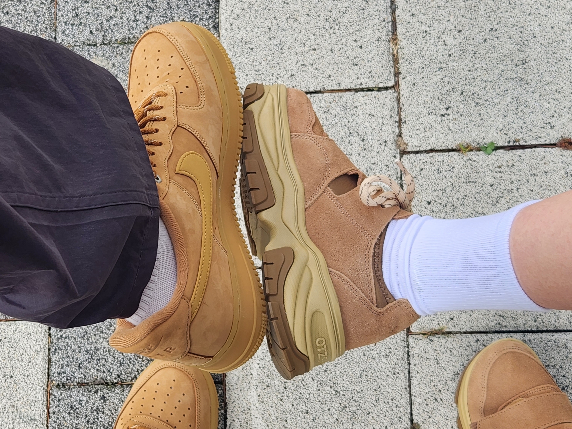 Nike Air Force 1 '07 WB Flax 착용 스타일