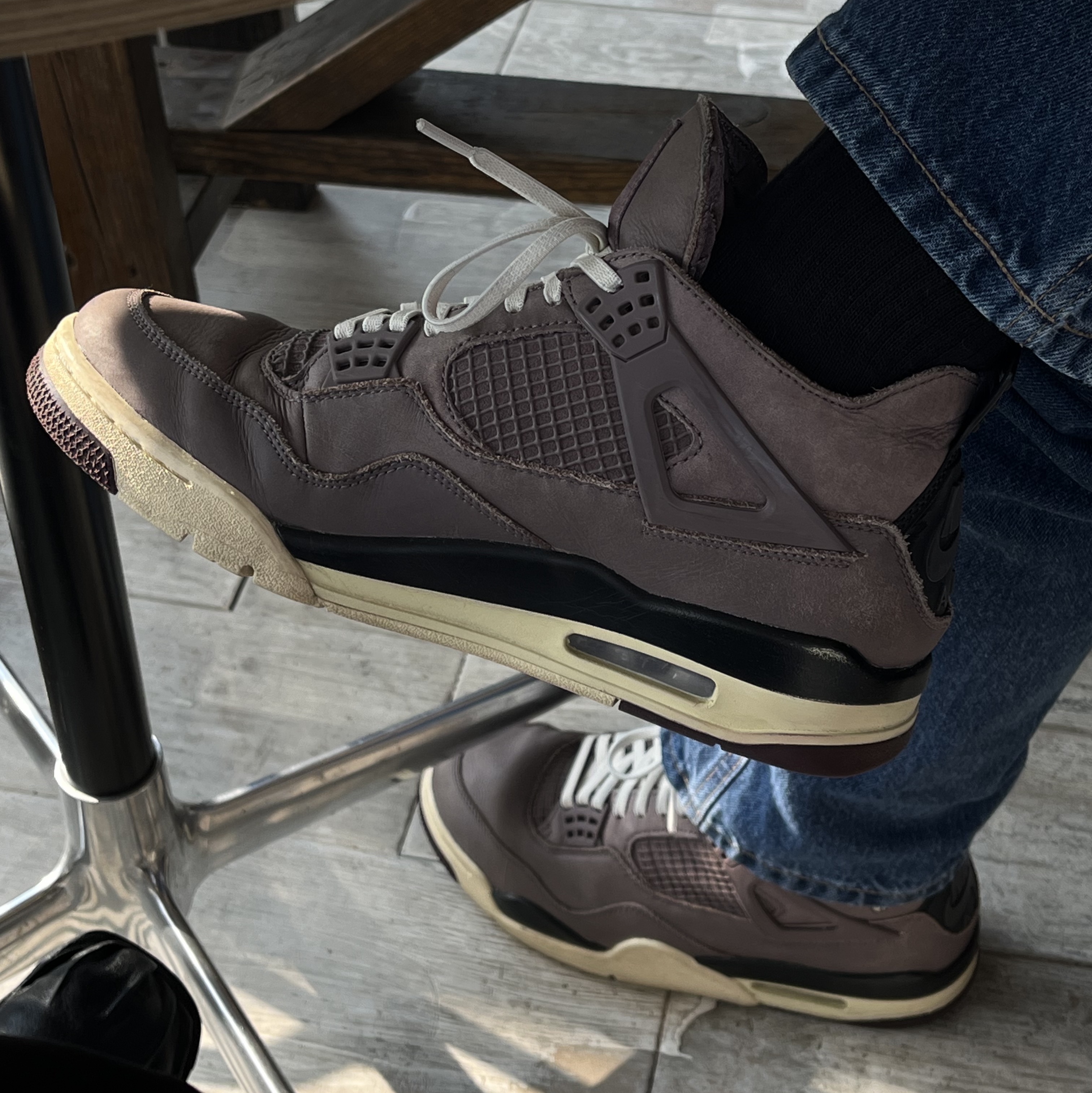 Jordan 4 x A Ma Maniere Retro Violet Ore 착용 스타일