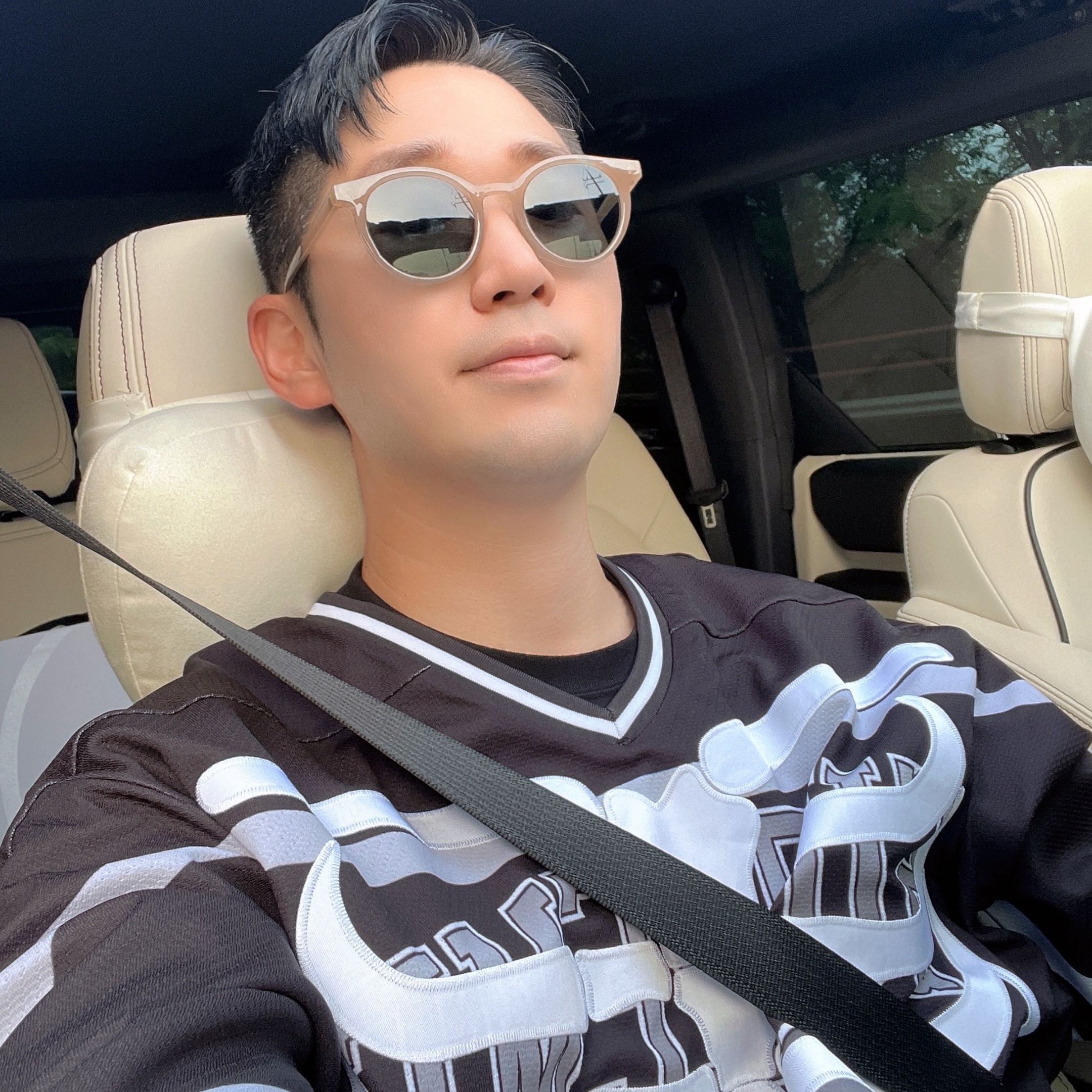Supreme Bones Hockey Jersey Black - 23FW 착용 스타일