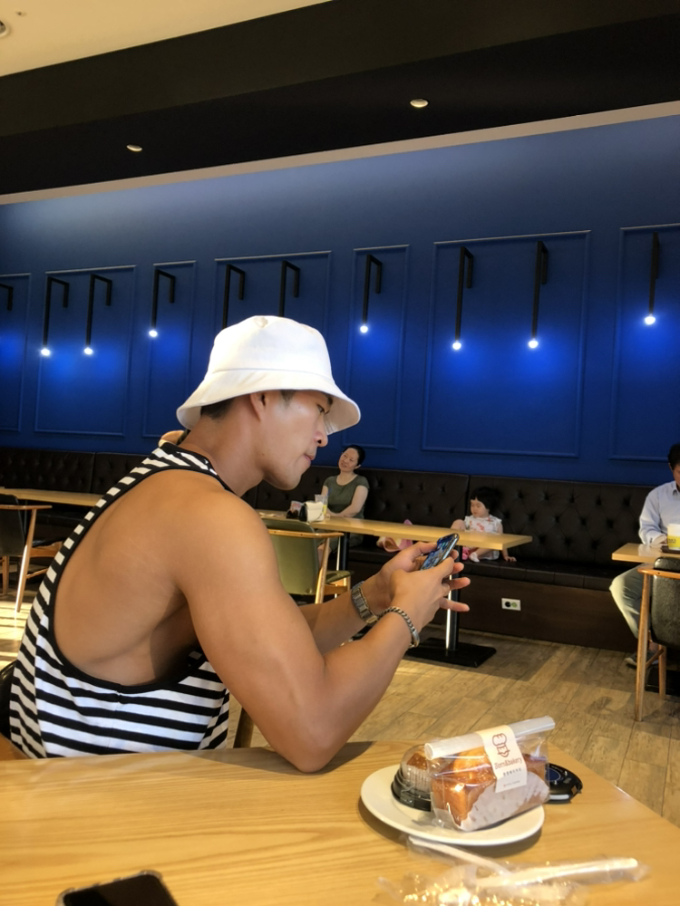 KREAM 프로필 이미지