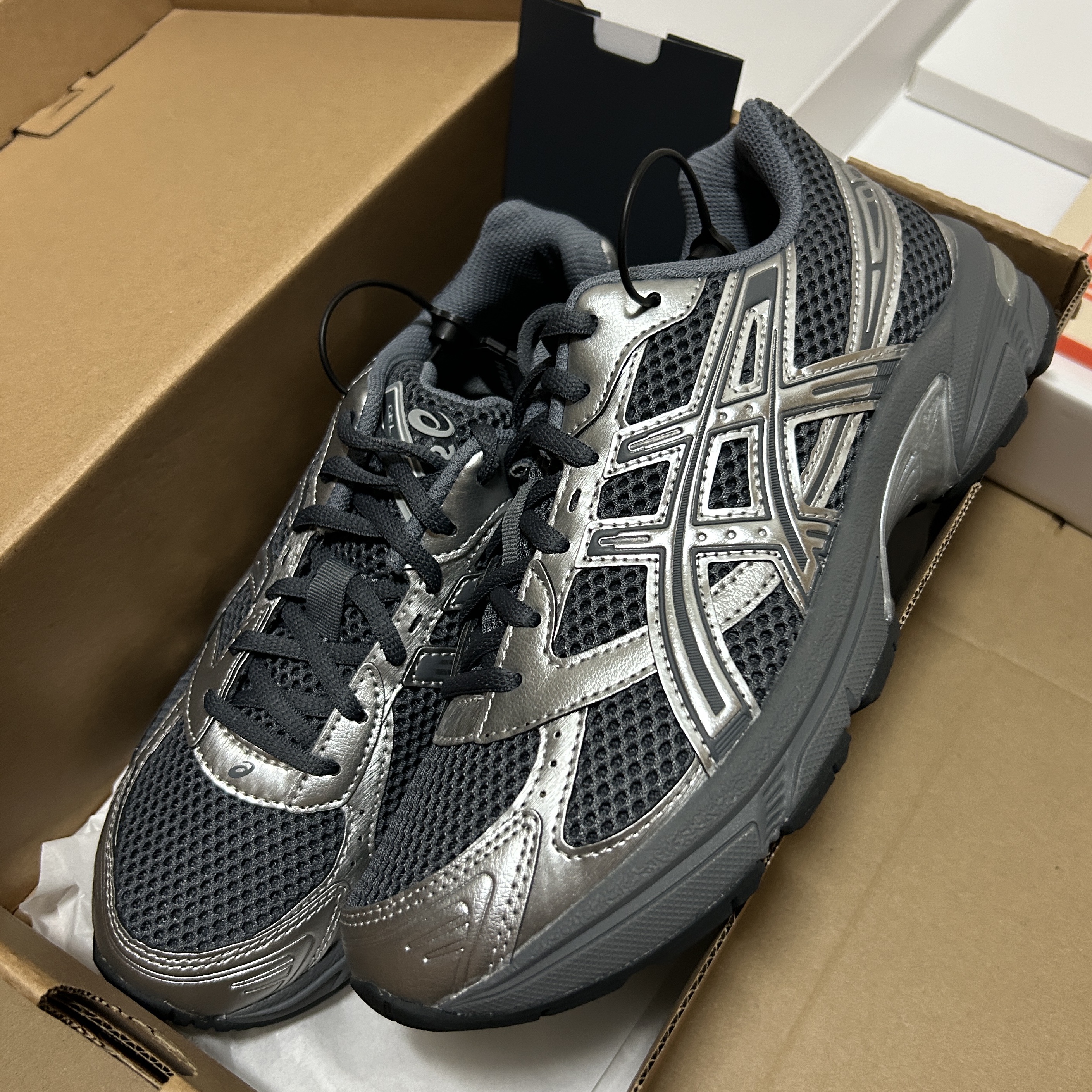 Asics Gel-1130 Steel Grey Pure Silver 착용 스타일 - 2