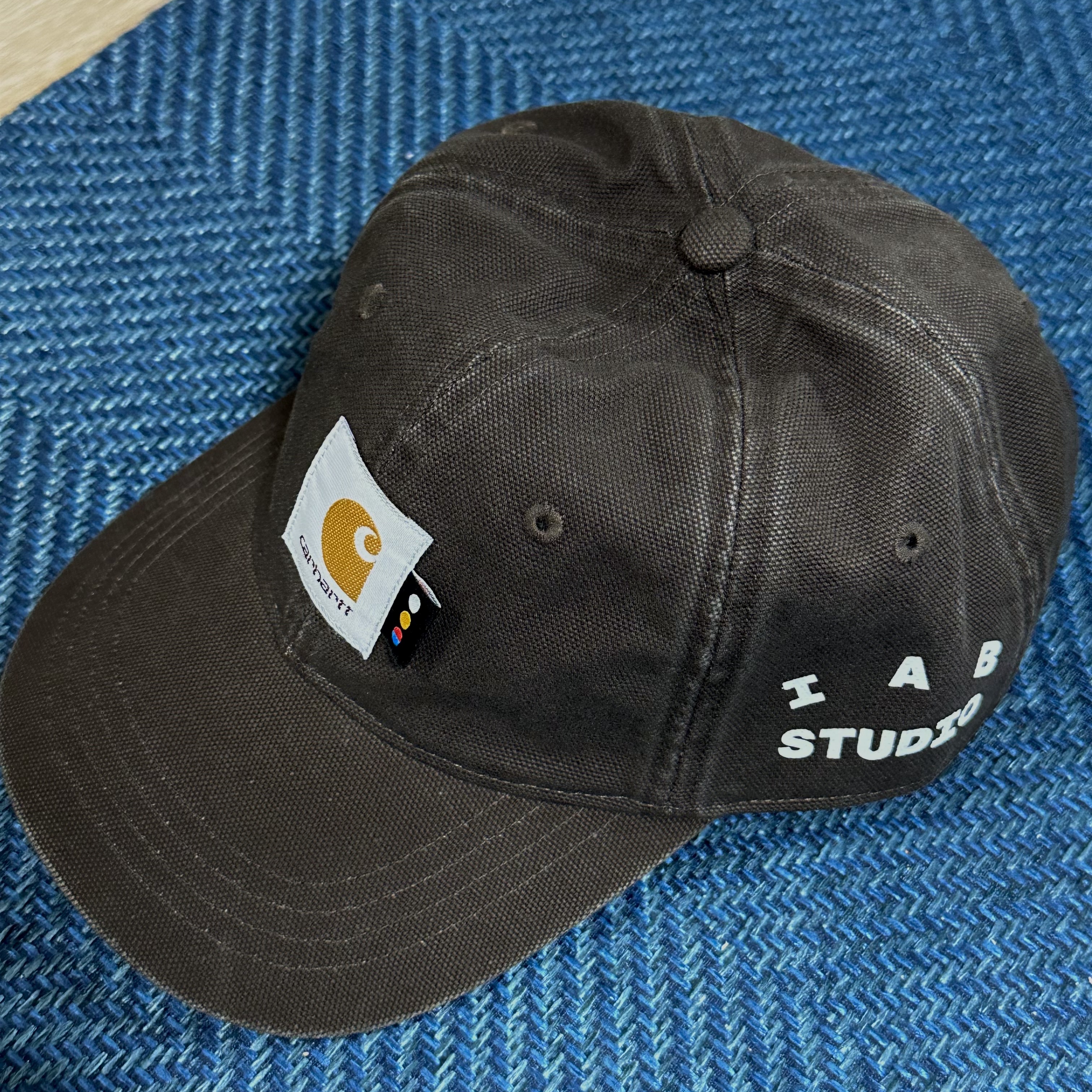 Carhartt WIP x IAB Studio Canvas 6-Panel Cap Tobacco 착용 스타일