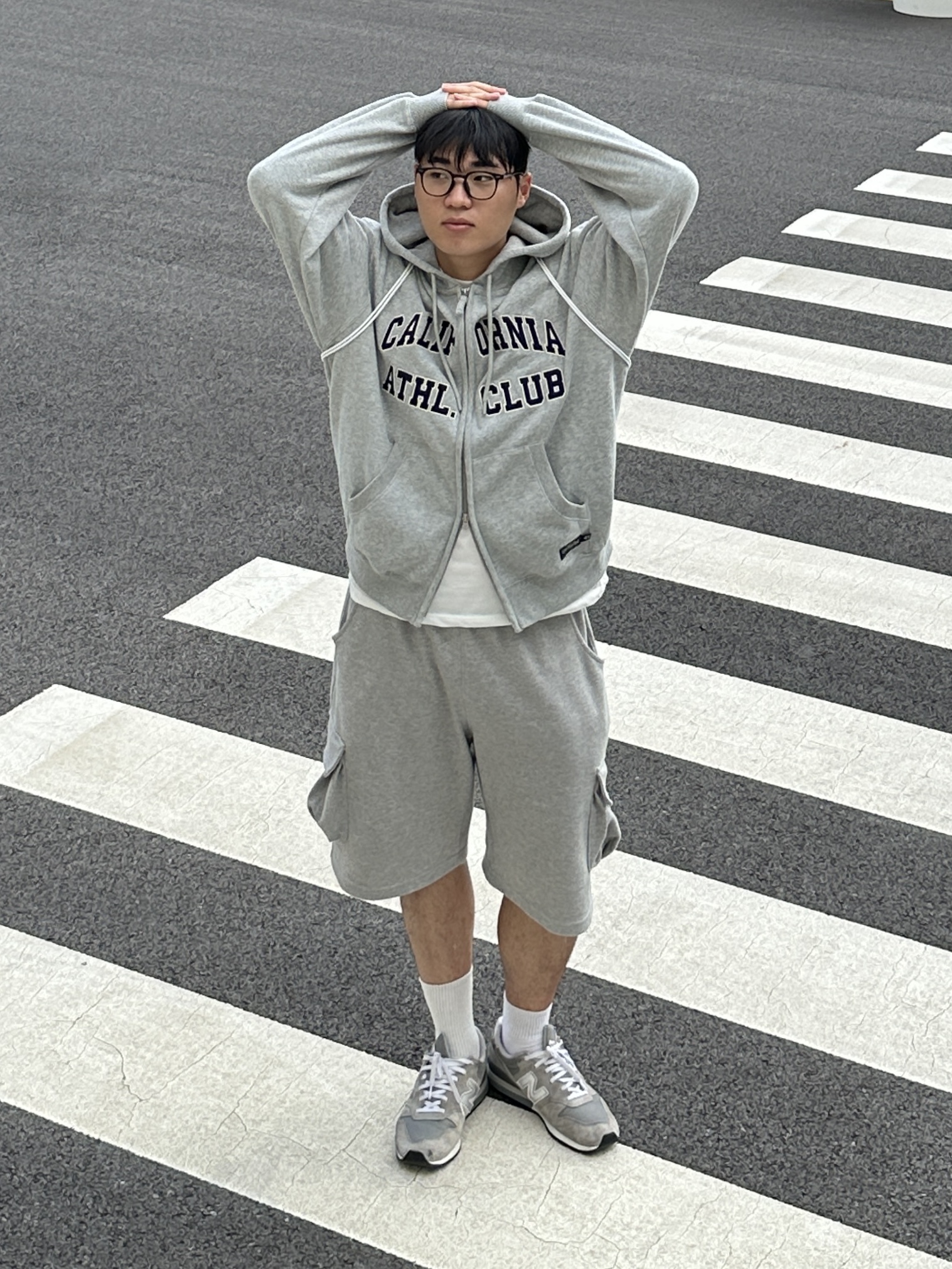 New Balance 996 Grey 착용 스타일 - 3