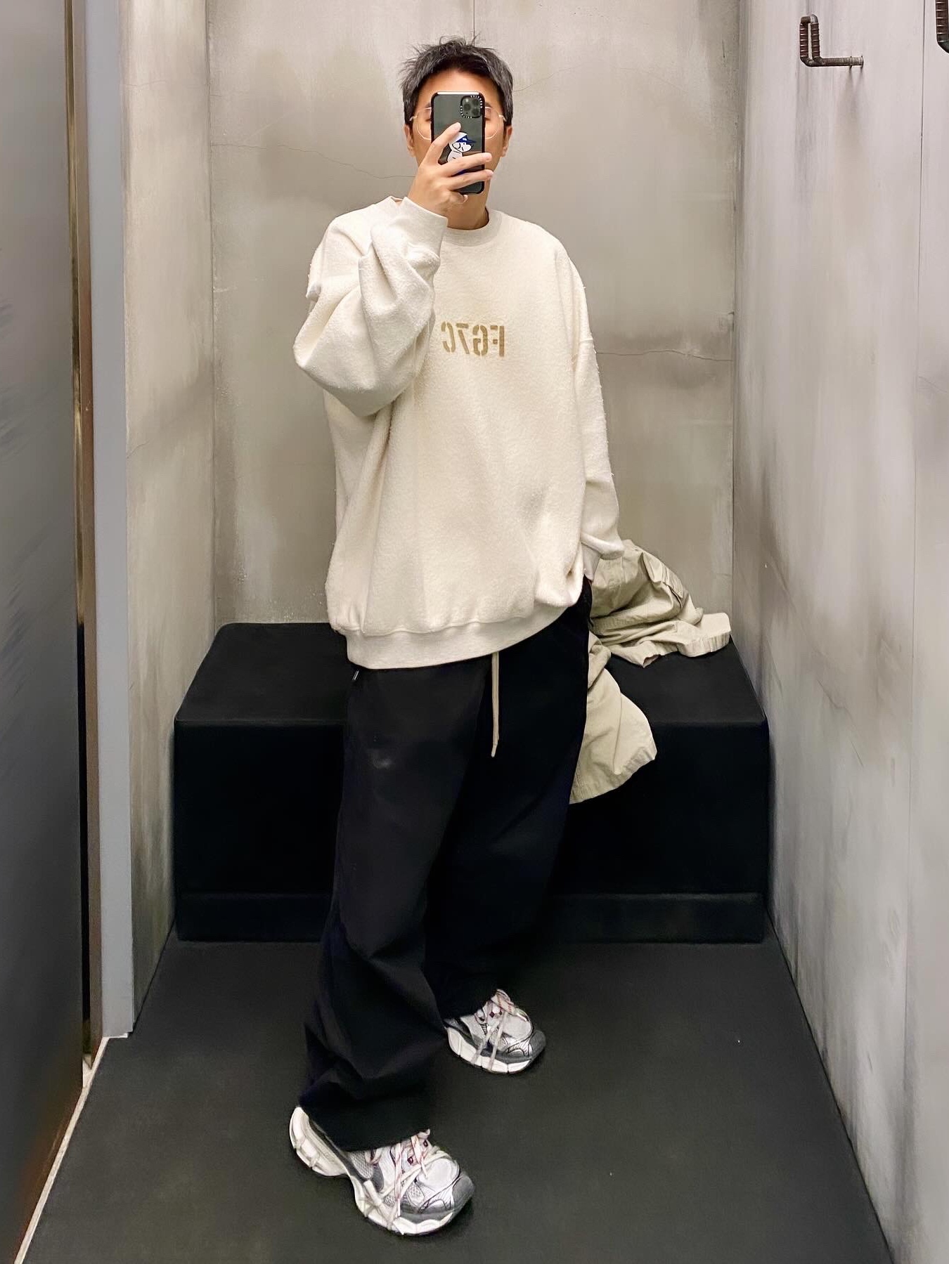 Balenciaga 3XL Sneakers Grey White Red, (W) Balenciaga 3XL Sneakers Grey White Red 착용 스타일