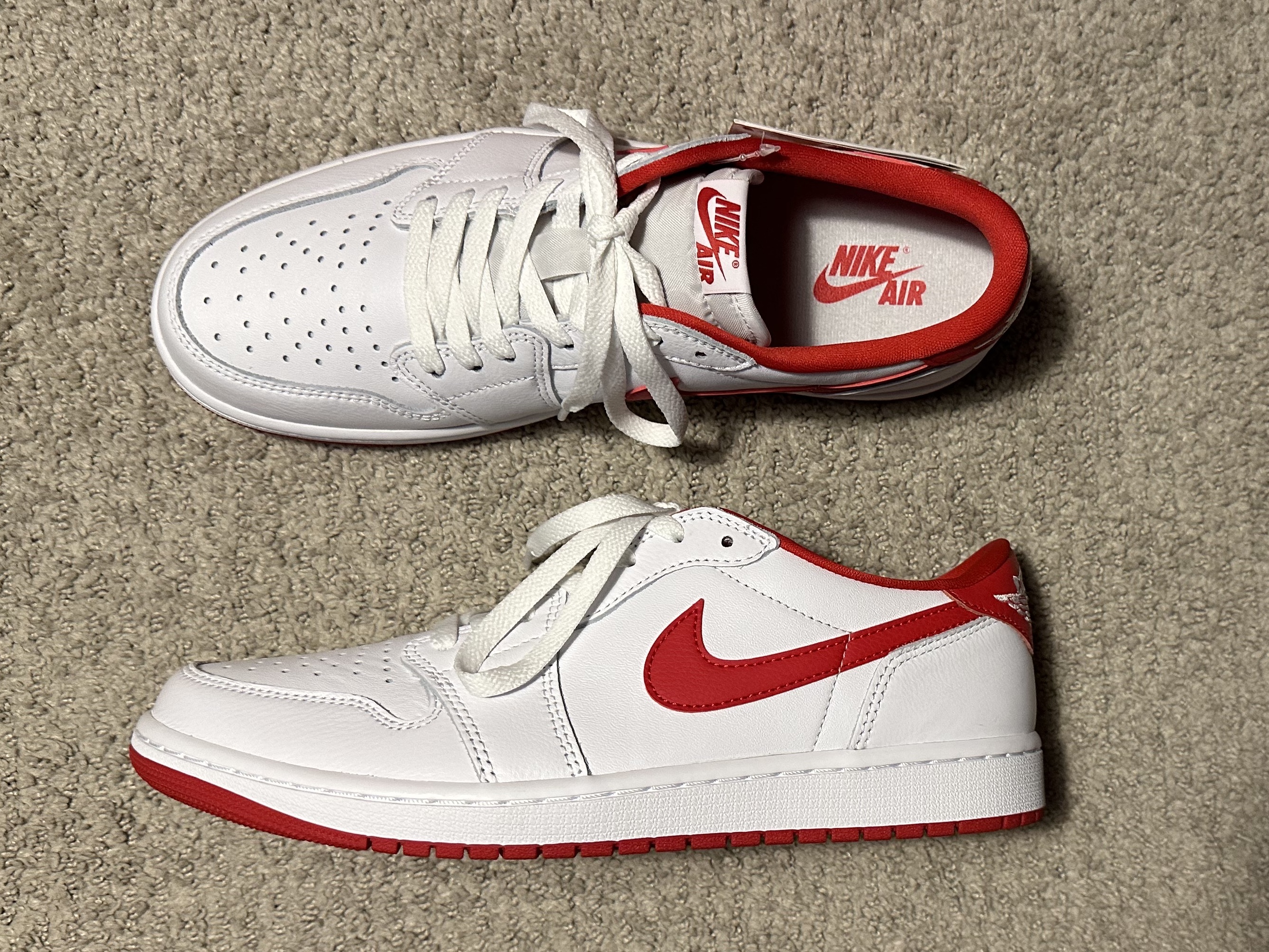 Jordan 1 Retro Low OG University Red 착용 스타일 - 2