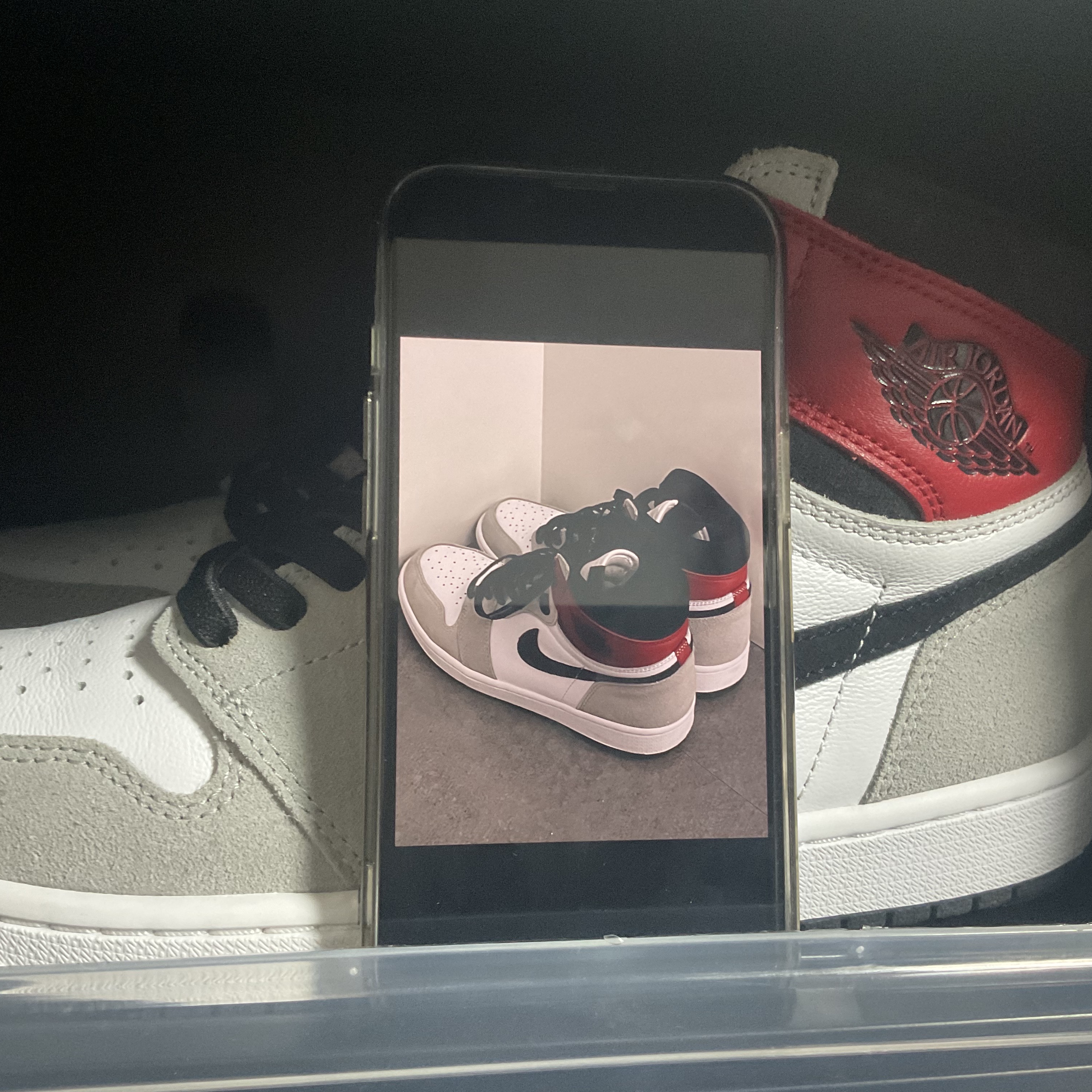 Jordan 1 Retro High OG Light Smoke Grey 착용 스타일