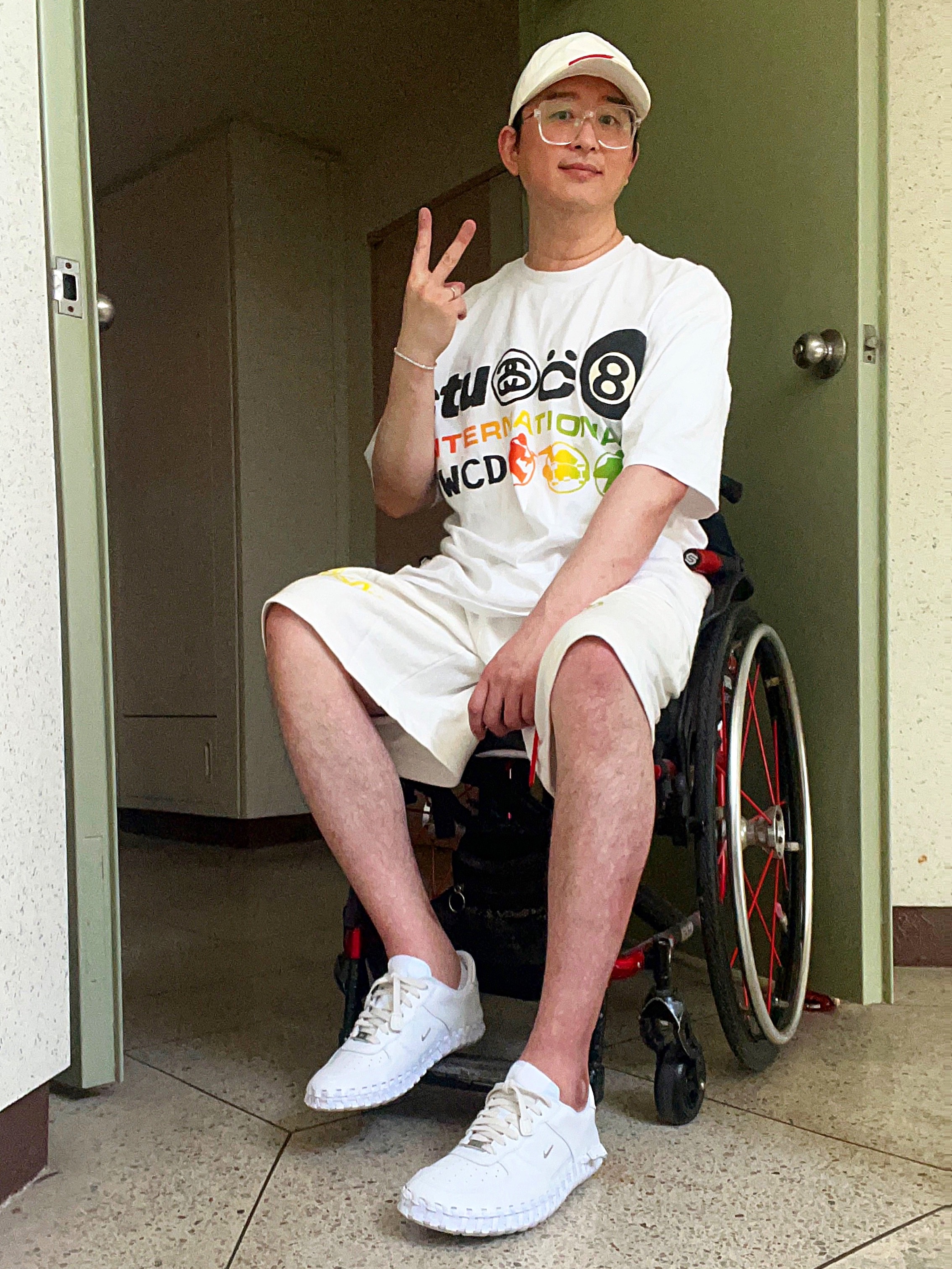 Nike x Jacquemus J Force 1 Low LX SP White, Stussy x Cactus Plant Flea Market International T-Shirt White 착용 스타일