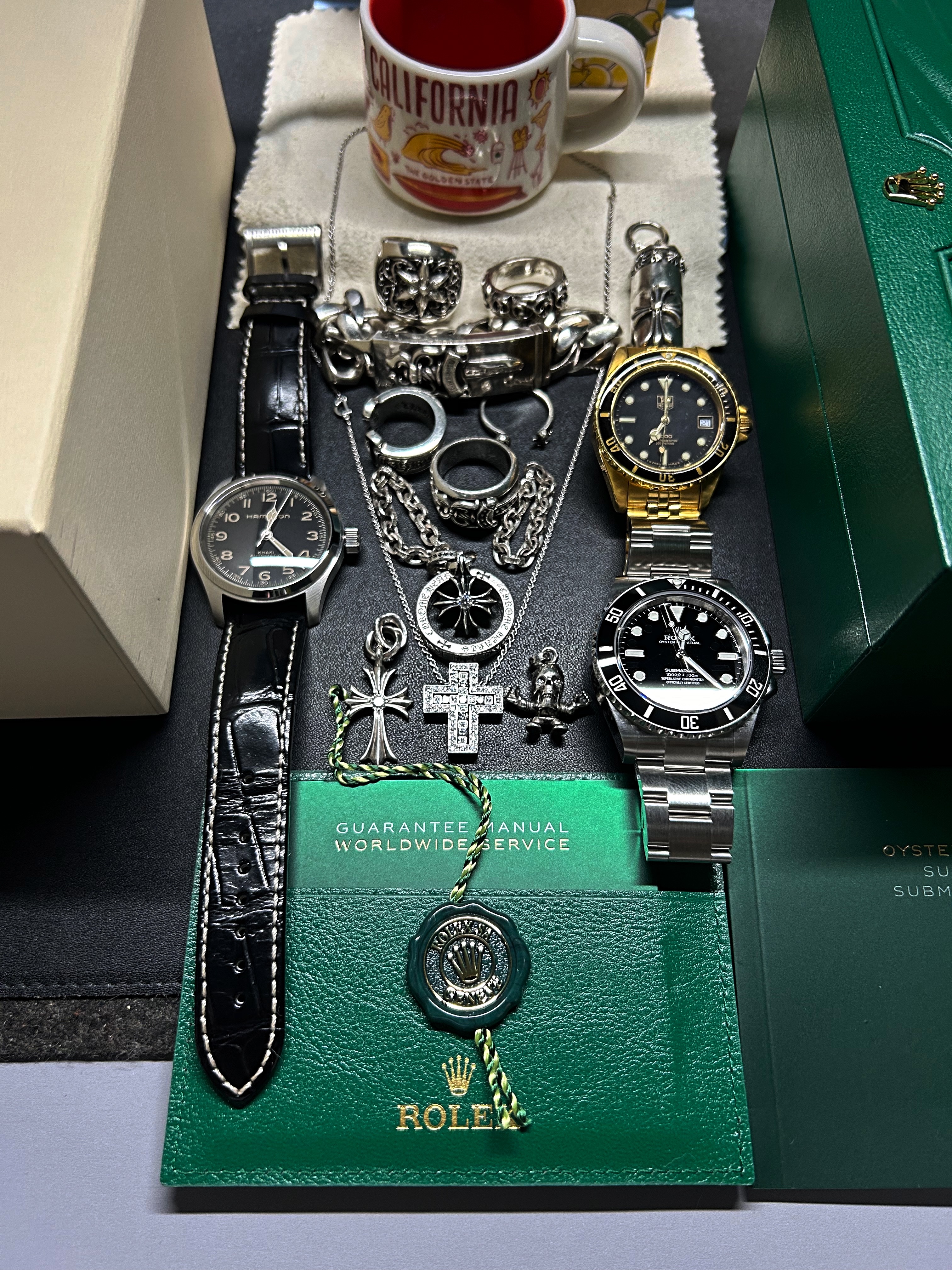 Rolex Submariner 41mm 124060 Black Oyster 착용 스타일 - 2