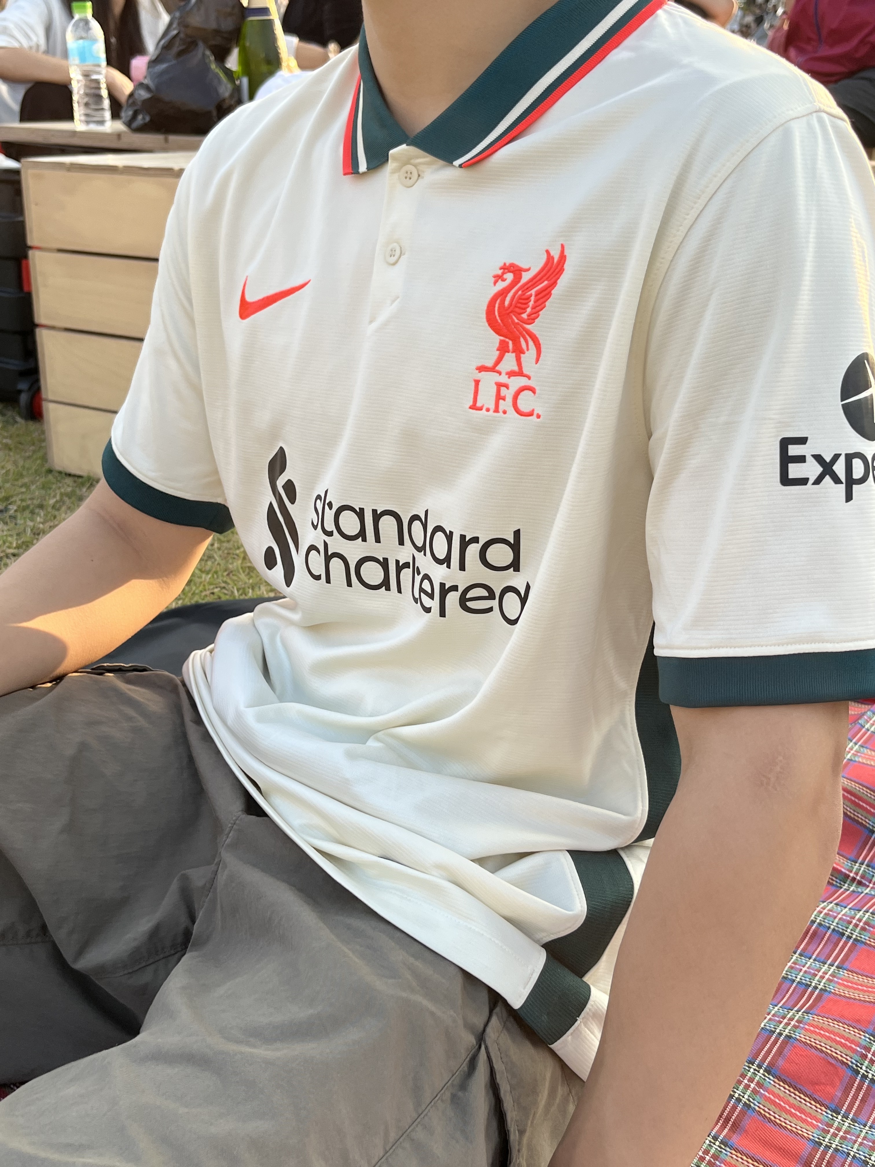 Nike Liverpool F.C. 2021/22 Dri-Fit Stadium Away SS Jersey Pale Ivory (Non Marking Ver.) 착용 스타일