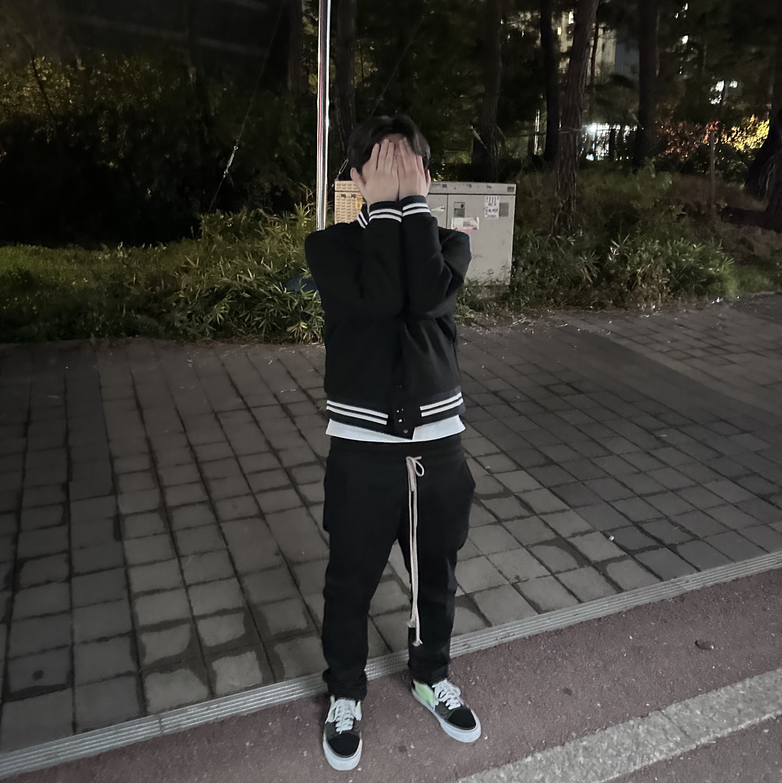 Nike NSW Authentics Varsity Jacket Black - Asia 착용 스타일 - 2