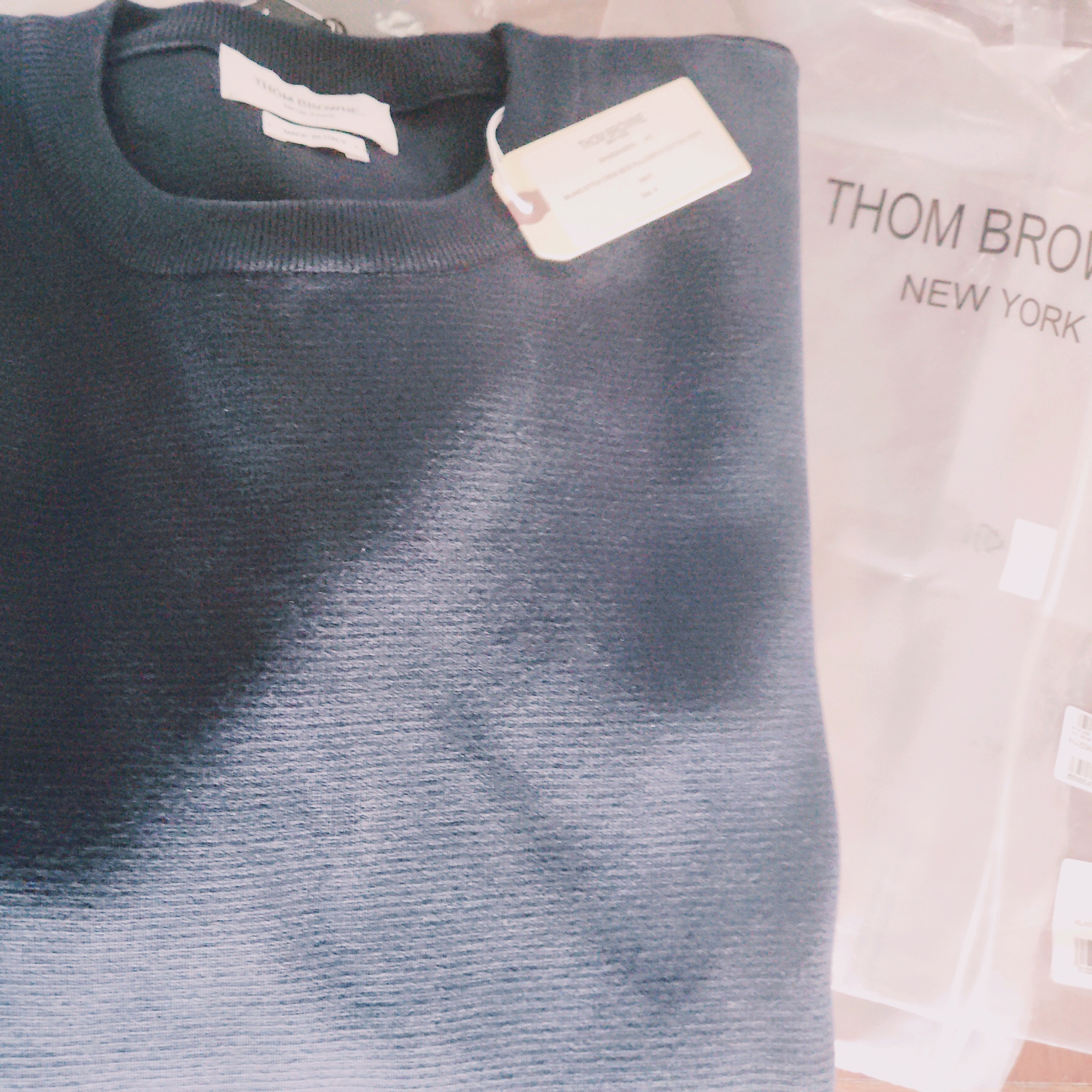 Thom Browne Milano Stitch 4-Bar Crewneck Pullover Knit Navy 착용 스타일 - 3