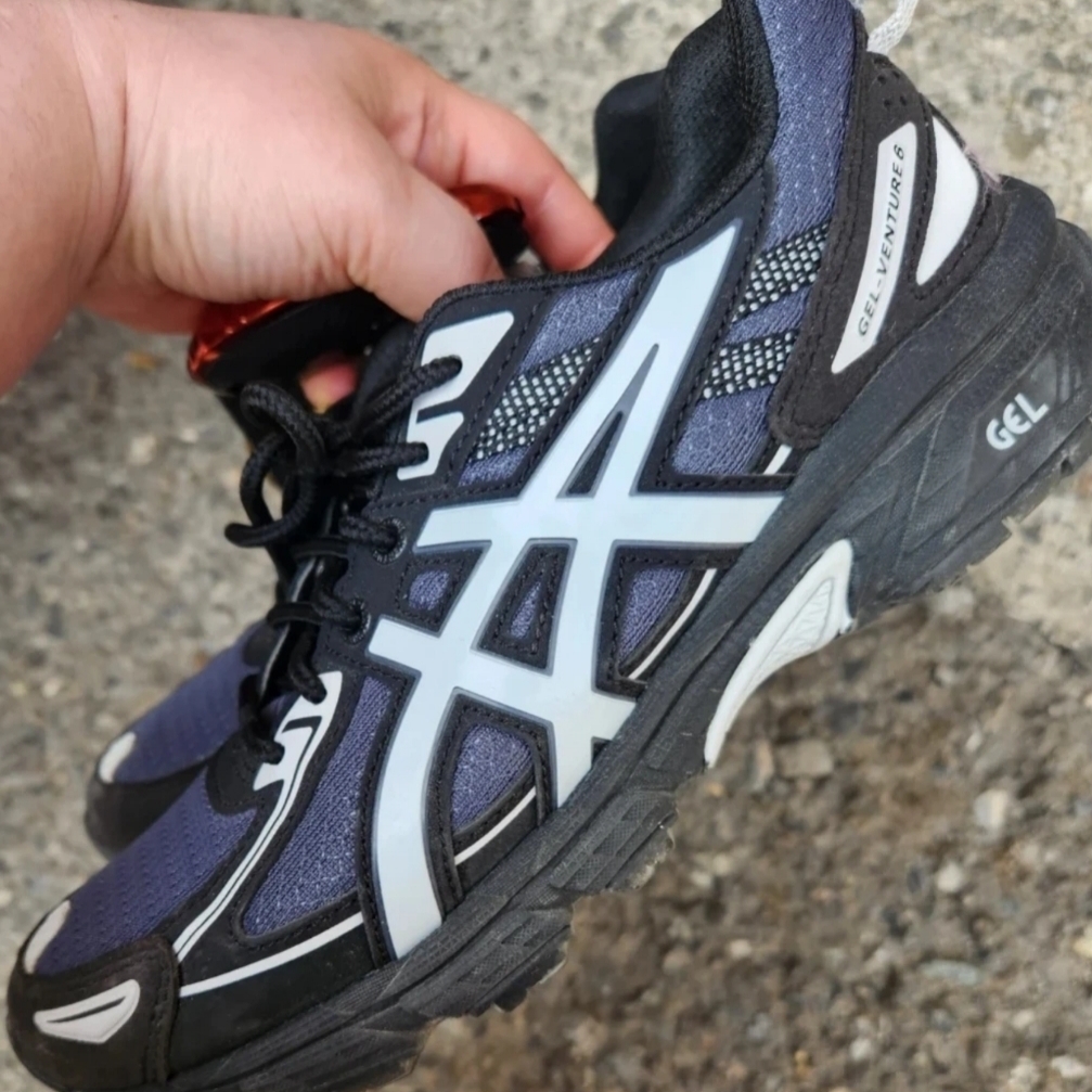 Asics Gel-Venture 6 Carrier Grey 착용 스타일