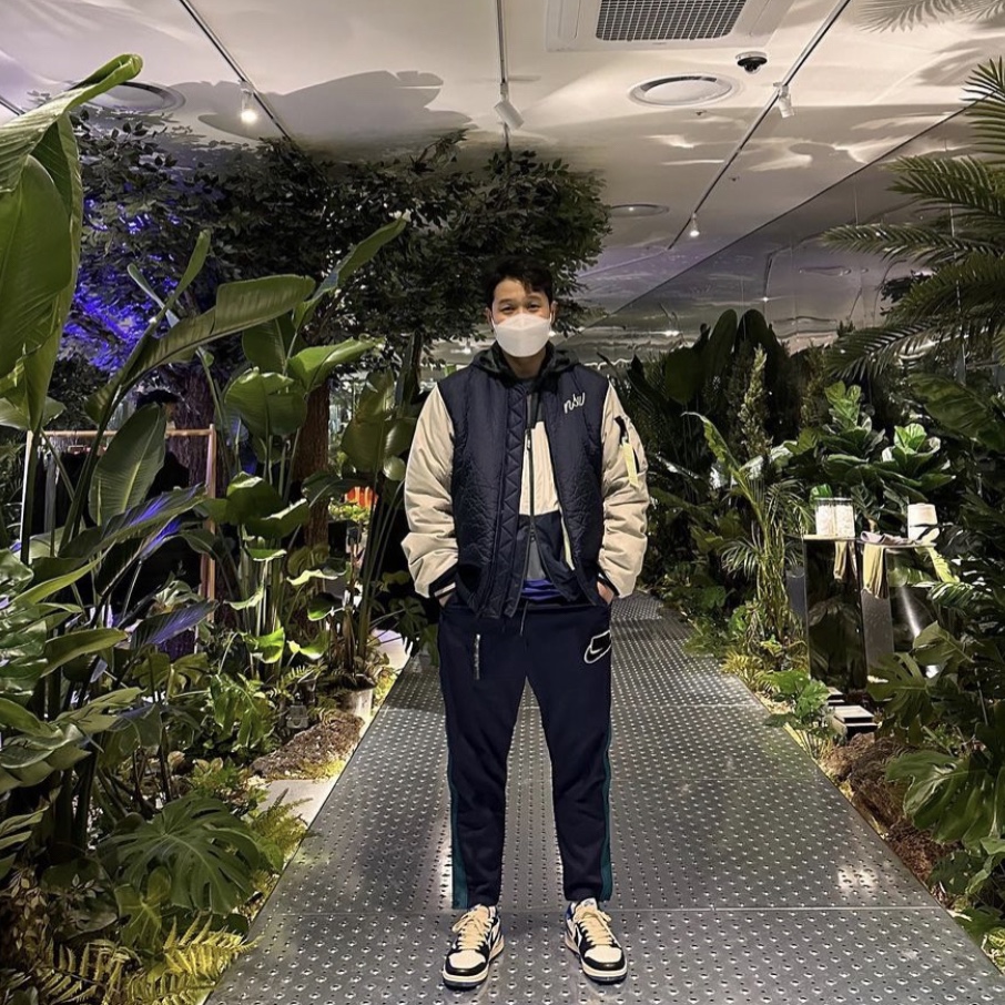 Jordan 1 x Travis Scott x Fragment Retro Low OG SP Military Blue 착용 스타일