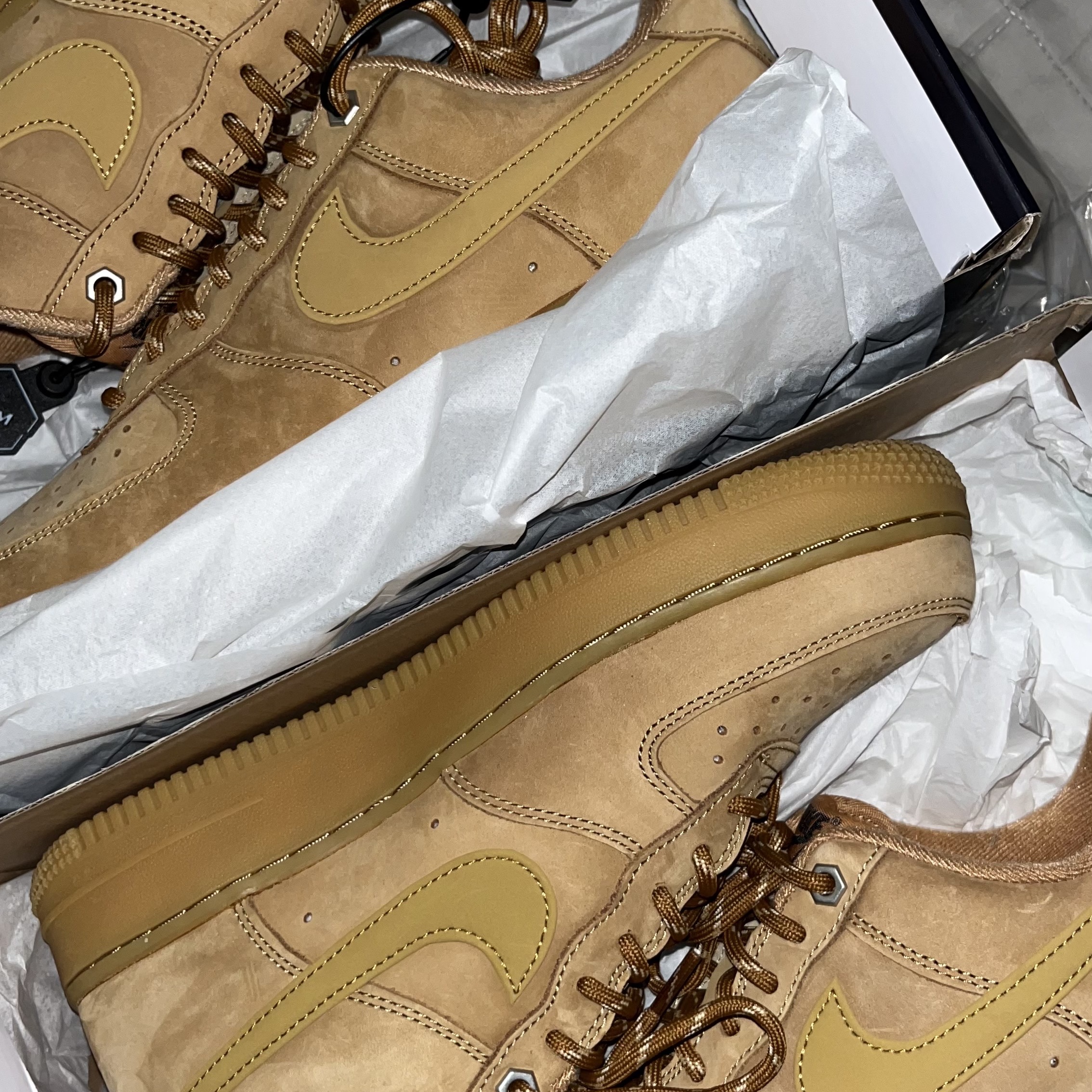 Nike Air Force 1 '07 WB Flax 착용 스타일