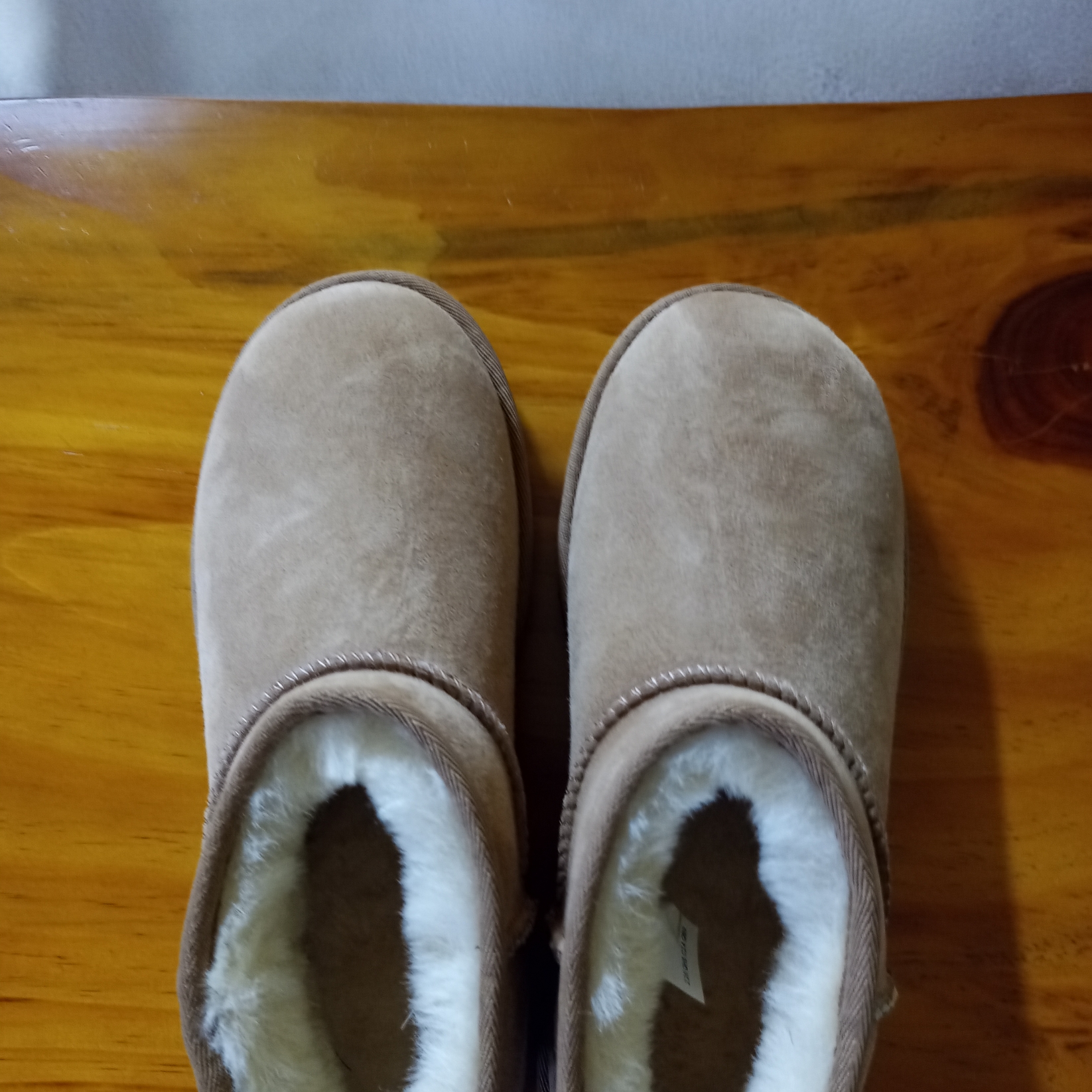 (W) UGG Classic Ultra Mini Boots Chestnut 착용 스타일
