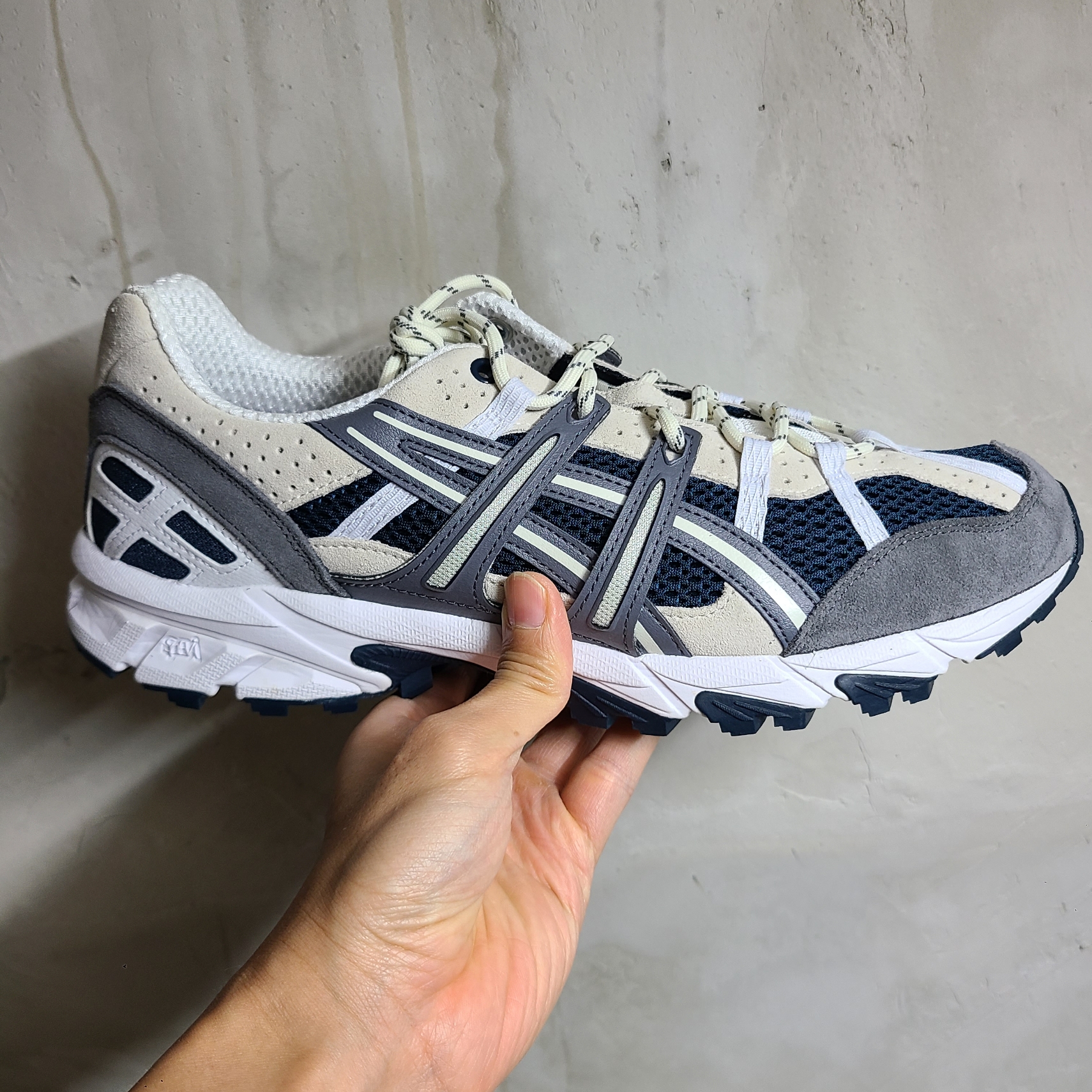 Asics Gel-Sonoma 15-50 French Blue 착용 스타일