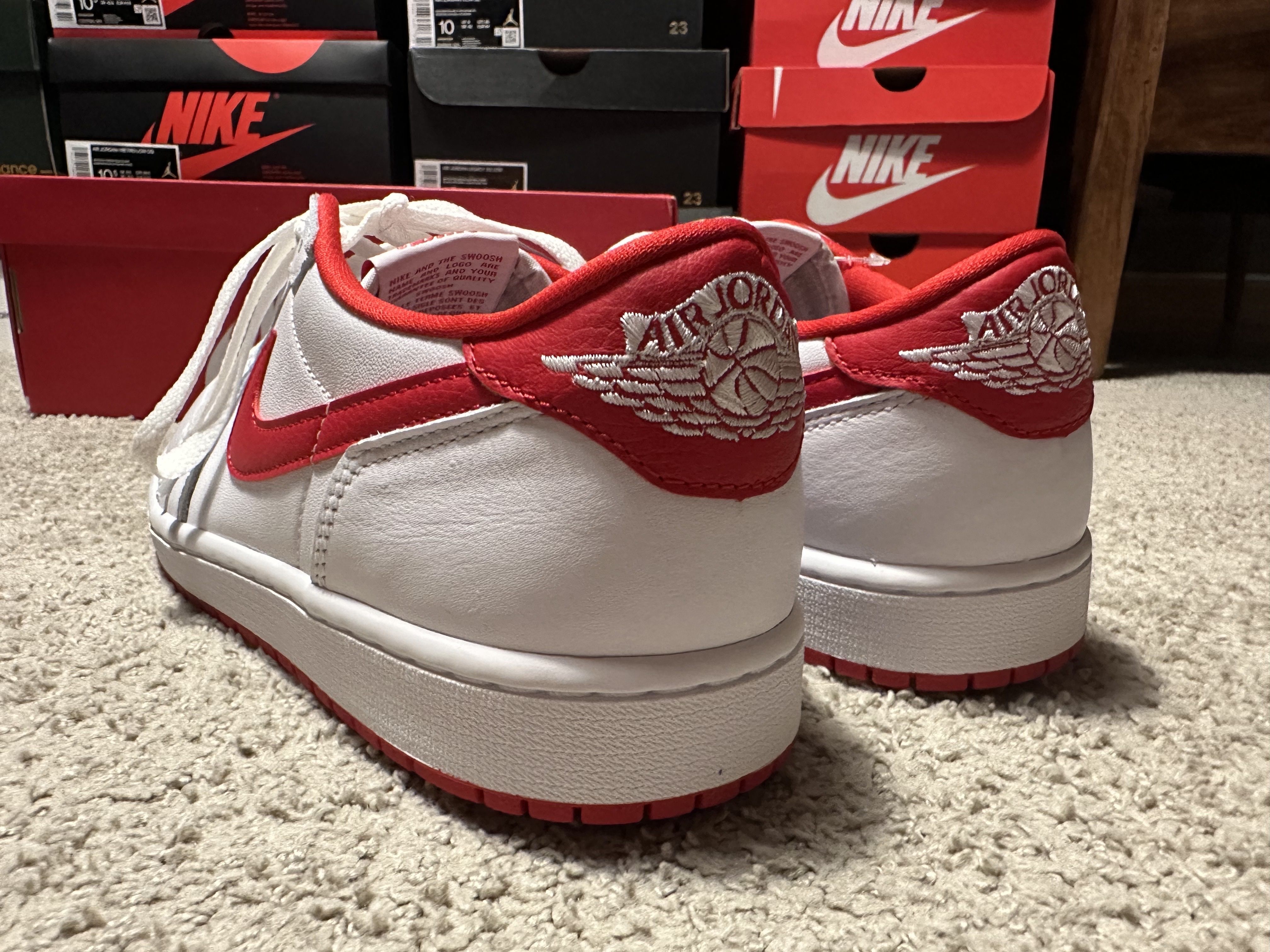 Jordan 1 Retro Low OG University Red 착용 스타일 - 4
