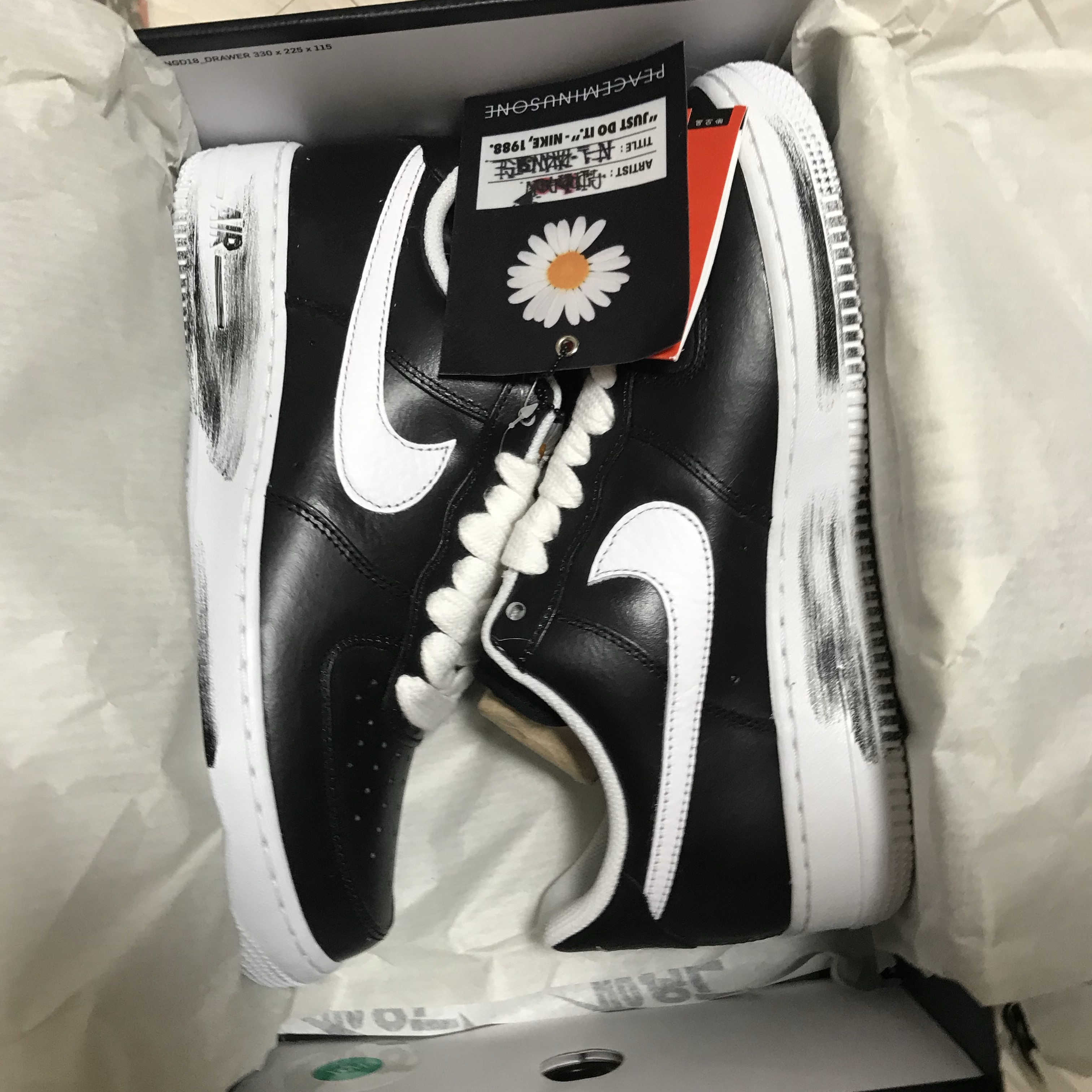 Nike x Peaceminusone Air Force 1 Low Para-Noise 착용 스타일