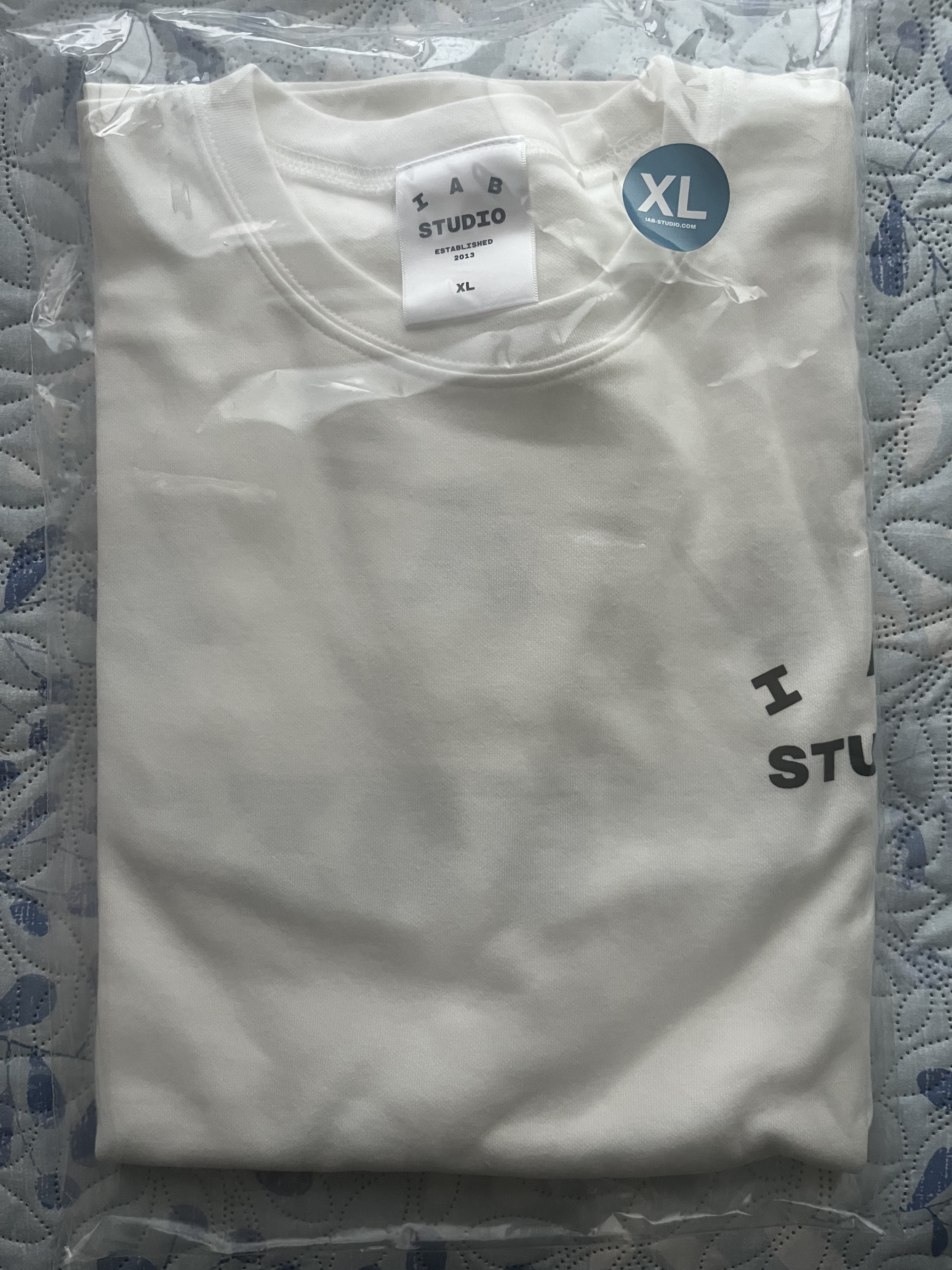 IAB Studio T-Shirt White - 23FW 착용 스타일