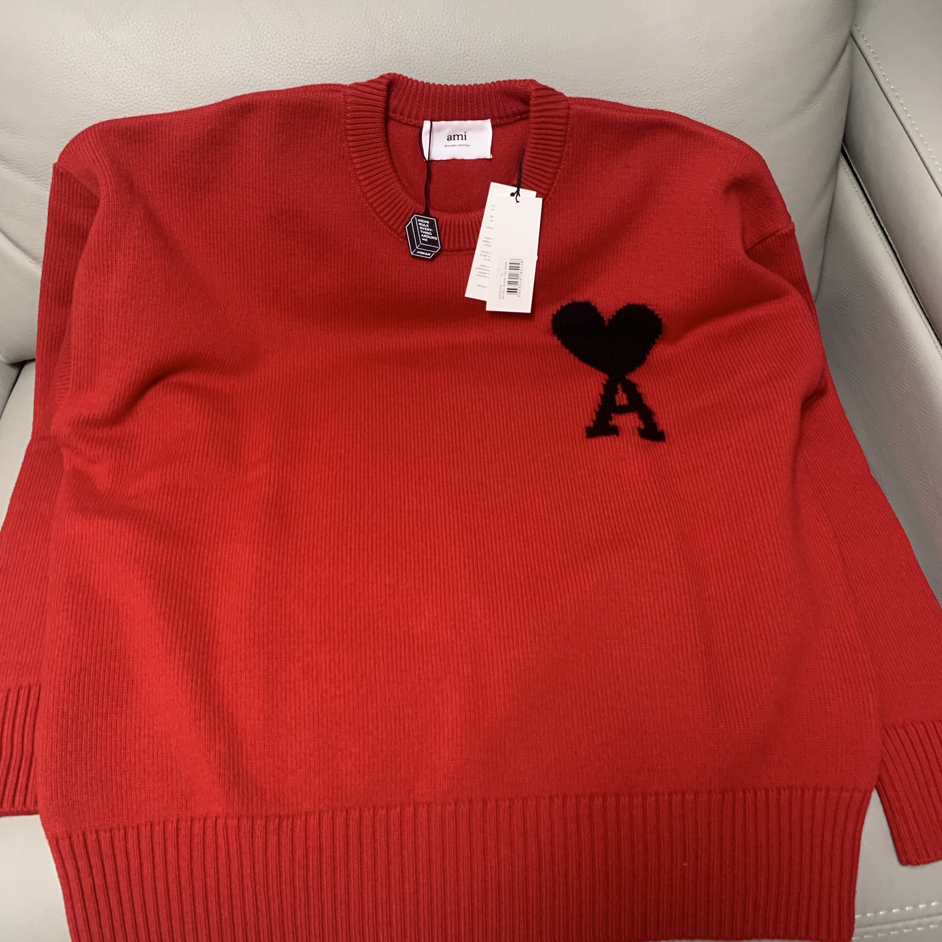 AMI de Coeur Oversize Intarsia Sweater Red Black - 22SS 착용 스타일