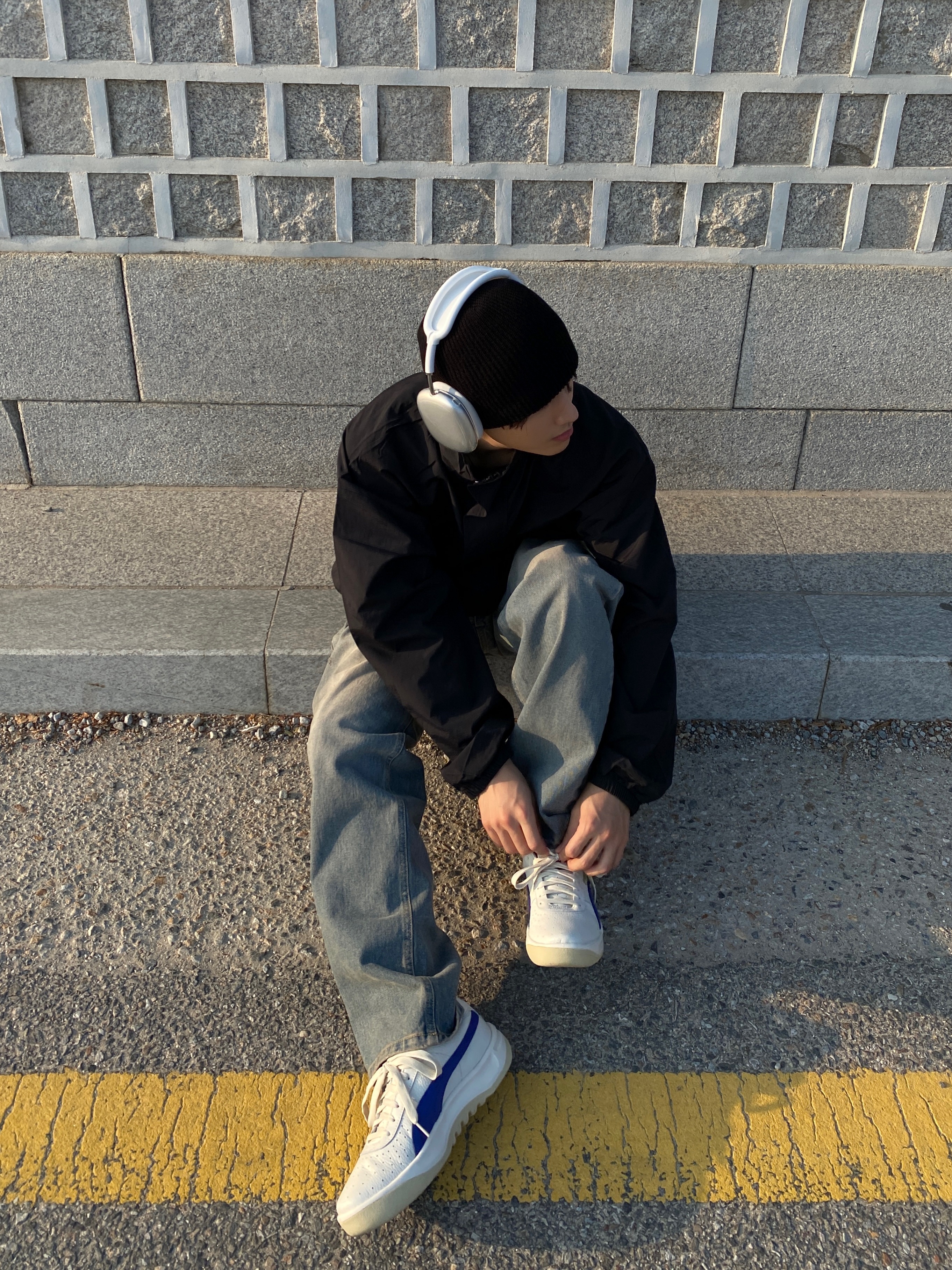 Puma GV Special Ribbon Red, Apple AirPods Max Lightning Silver (Korean Ver.) 착용 스타일 - 4