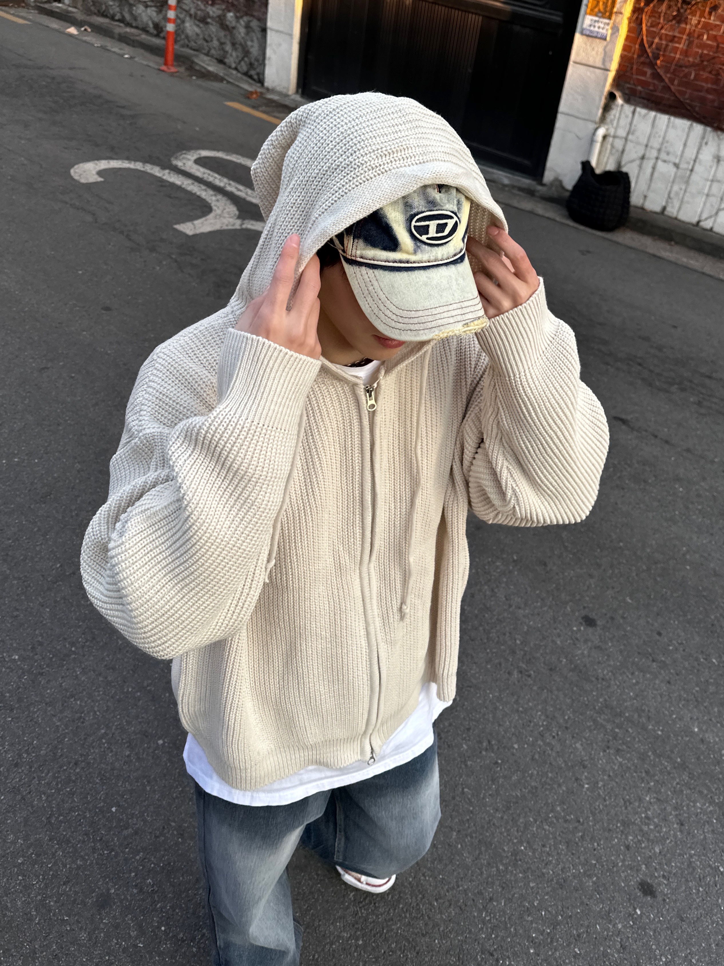 Diesel C-Seymon Treated Denim Baseball Cap Blue White 착용 스타일 - 1