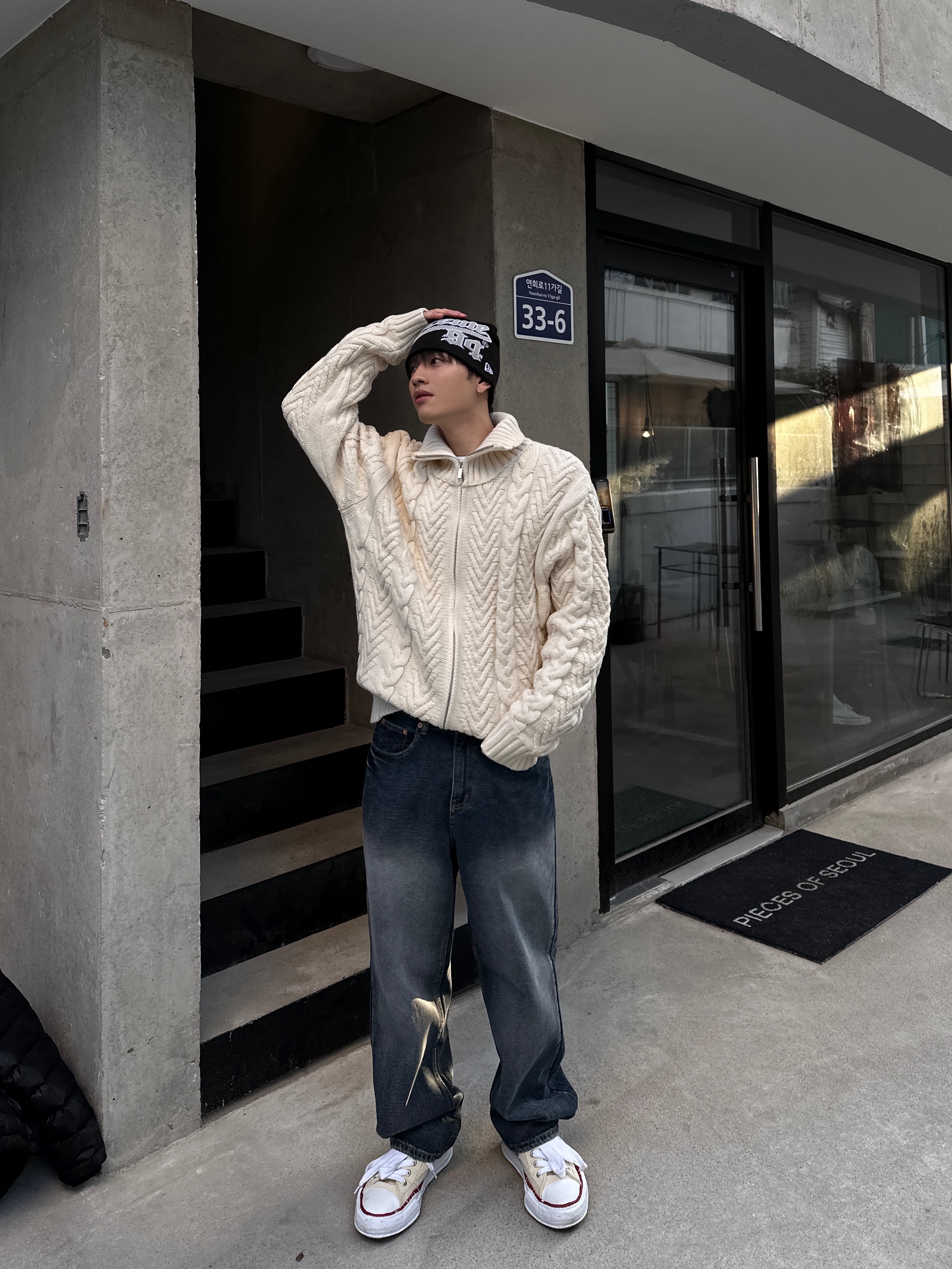 Maison Mihara Yasuhiro Peterson OG Sole Canvas Low-top Sneakers Natural, Supreme New Era Script Beanie Black - 22FW 착용 스타일 - 2