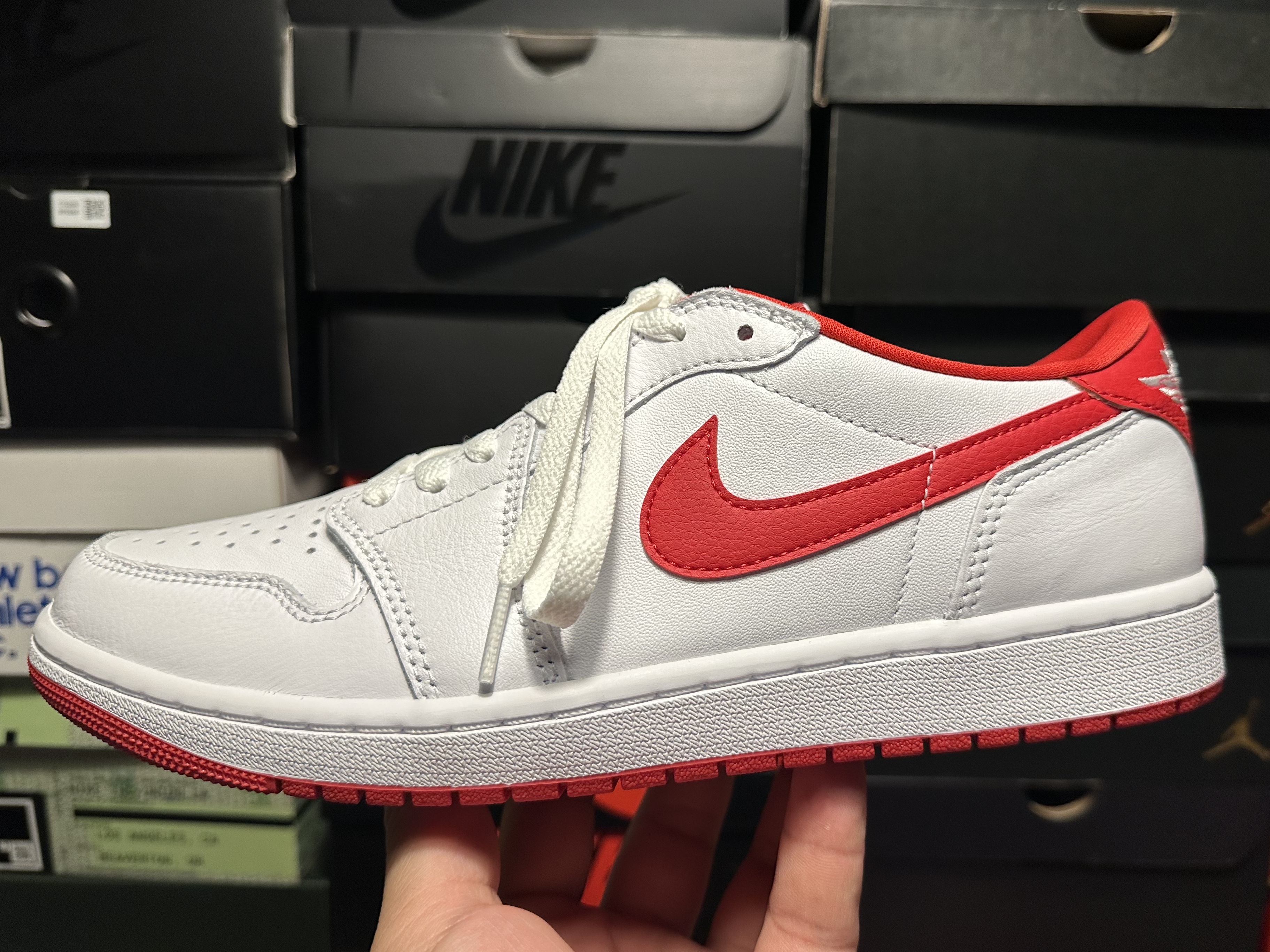 Jordan 1 Retro Low OG University Red 착용 스타일 - 5