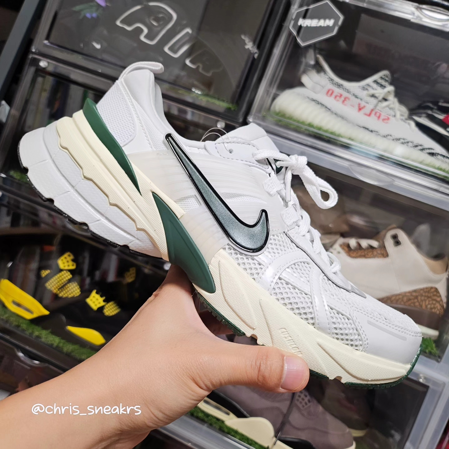 Nike V2K Run White Fir 착용 스타일 - 4