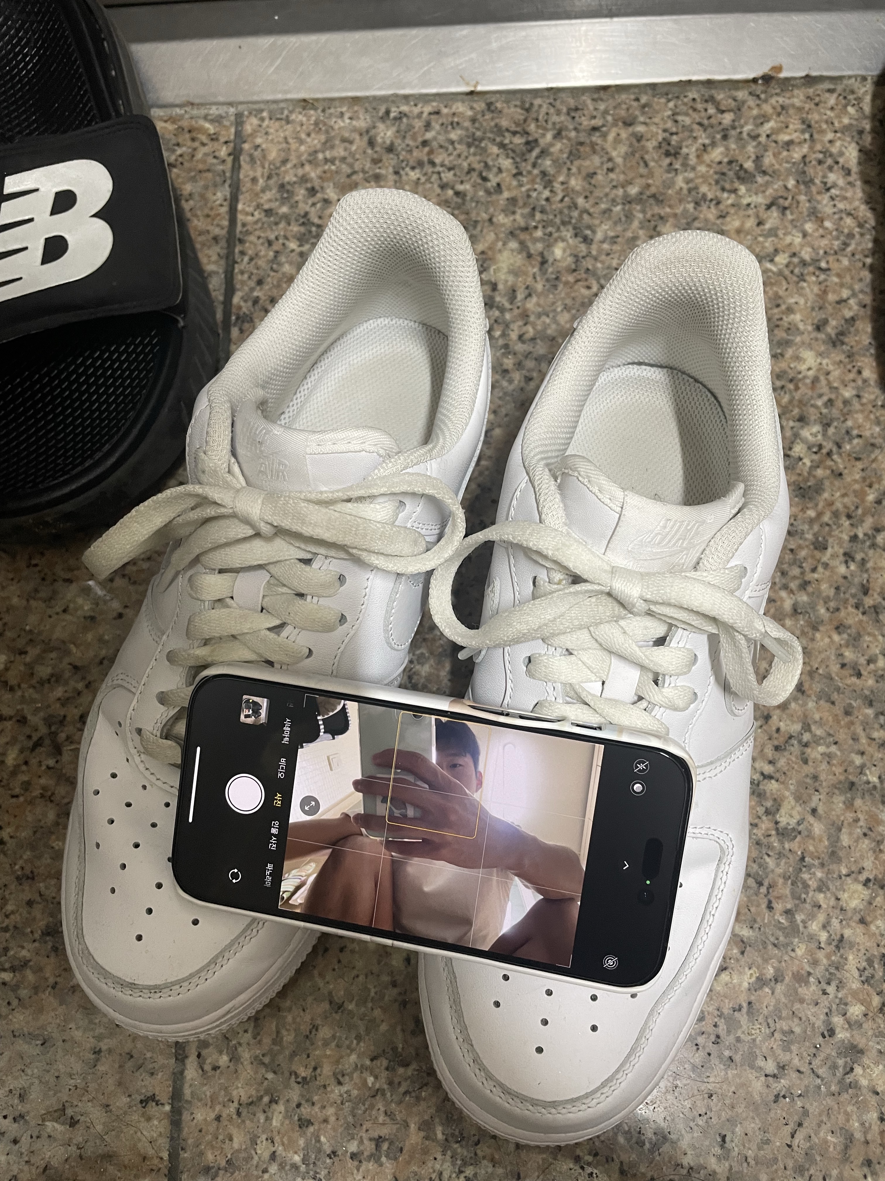 Nike Air Force 1 '07 Low White 착용 스타일