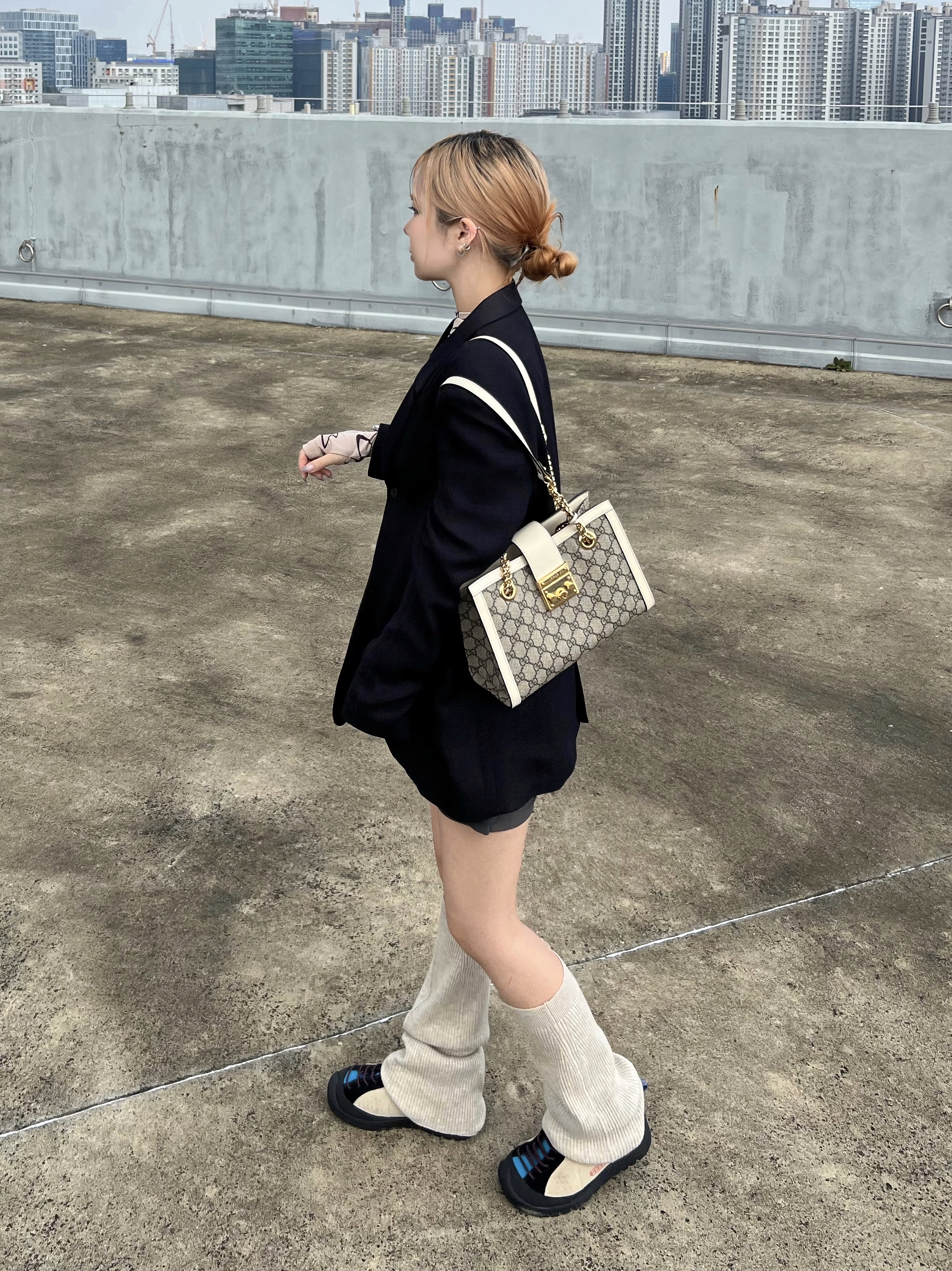 (W) Keen Jasper Rocks SP Sneakers Beige, Gucci Padlock Small GG Canvas Shoulder Bag Beige Ebony White 착용 스타일 - 2