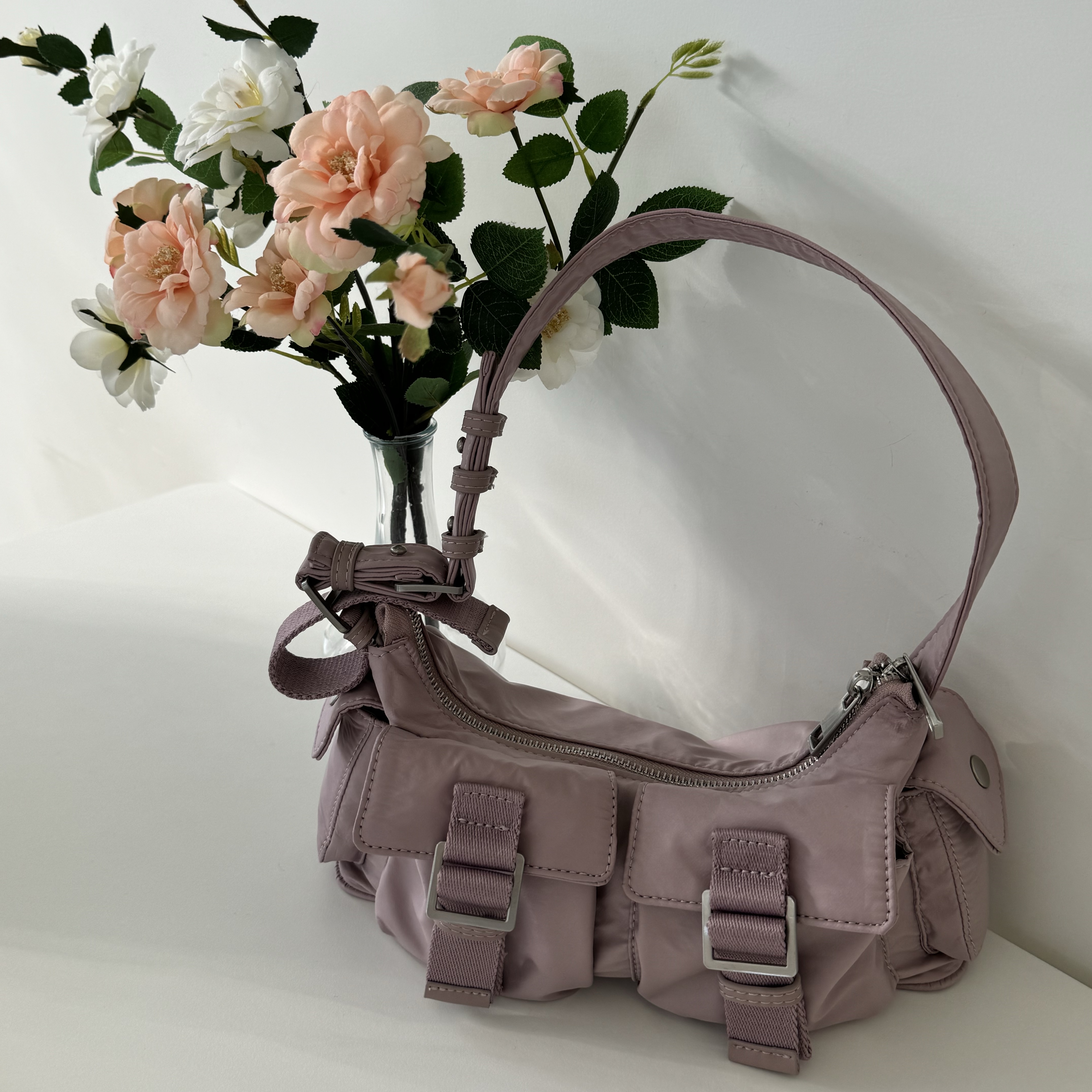 Zara Pocket Shoulder Bag Mauve Violet 착용 스타일