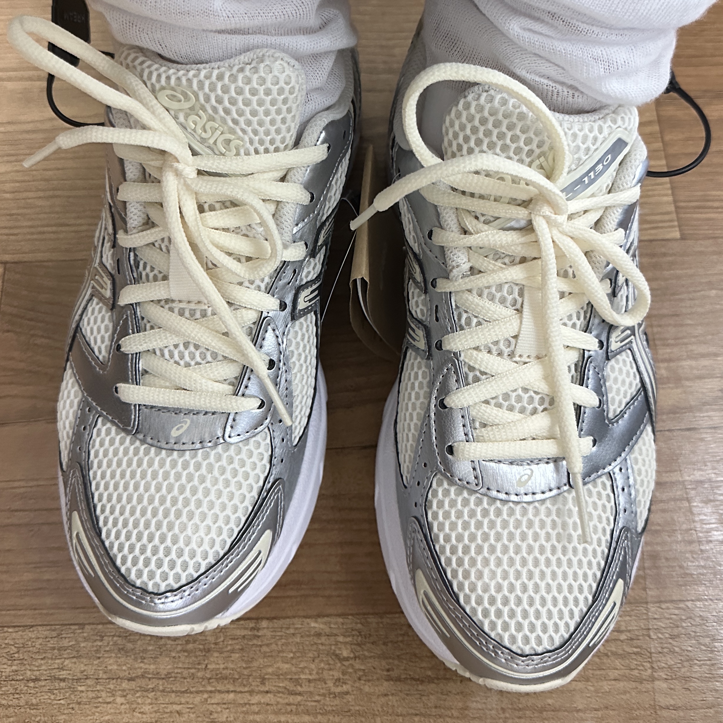 (W) Asics Gel-1130 Cream Pure Silver 착용 스타일