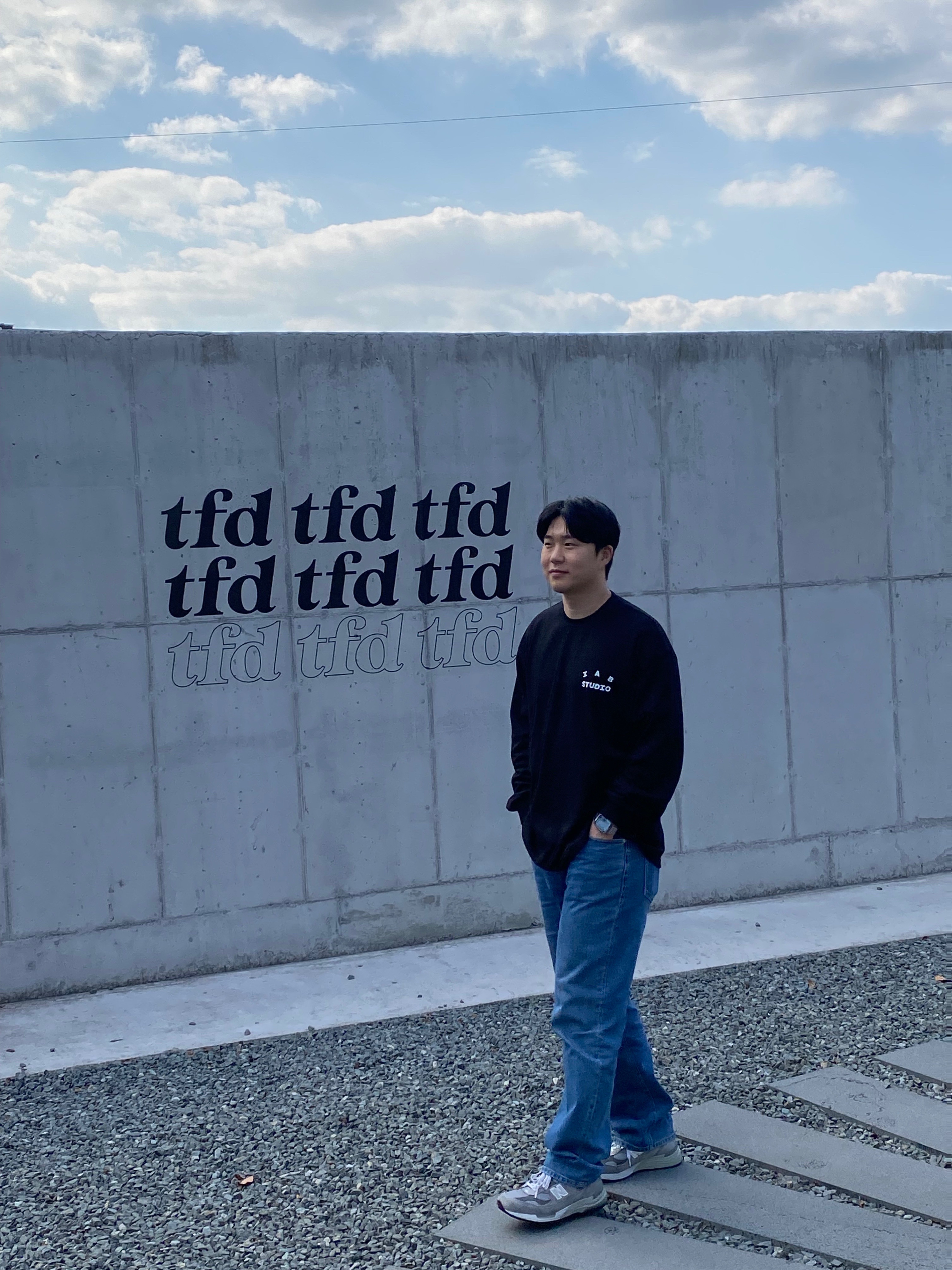 IAB Studio Long Sleeve Black - 23FW, New Balance 992 Made in USA Grey - D Standard 착용 스타일