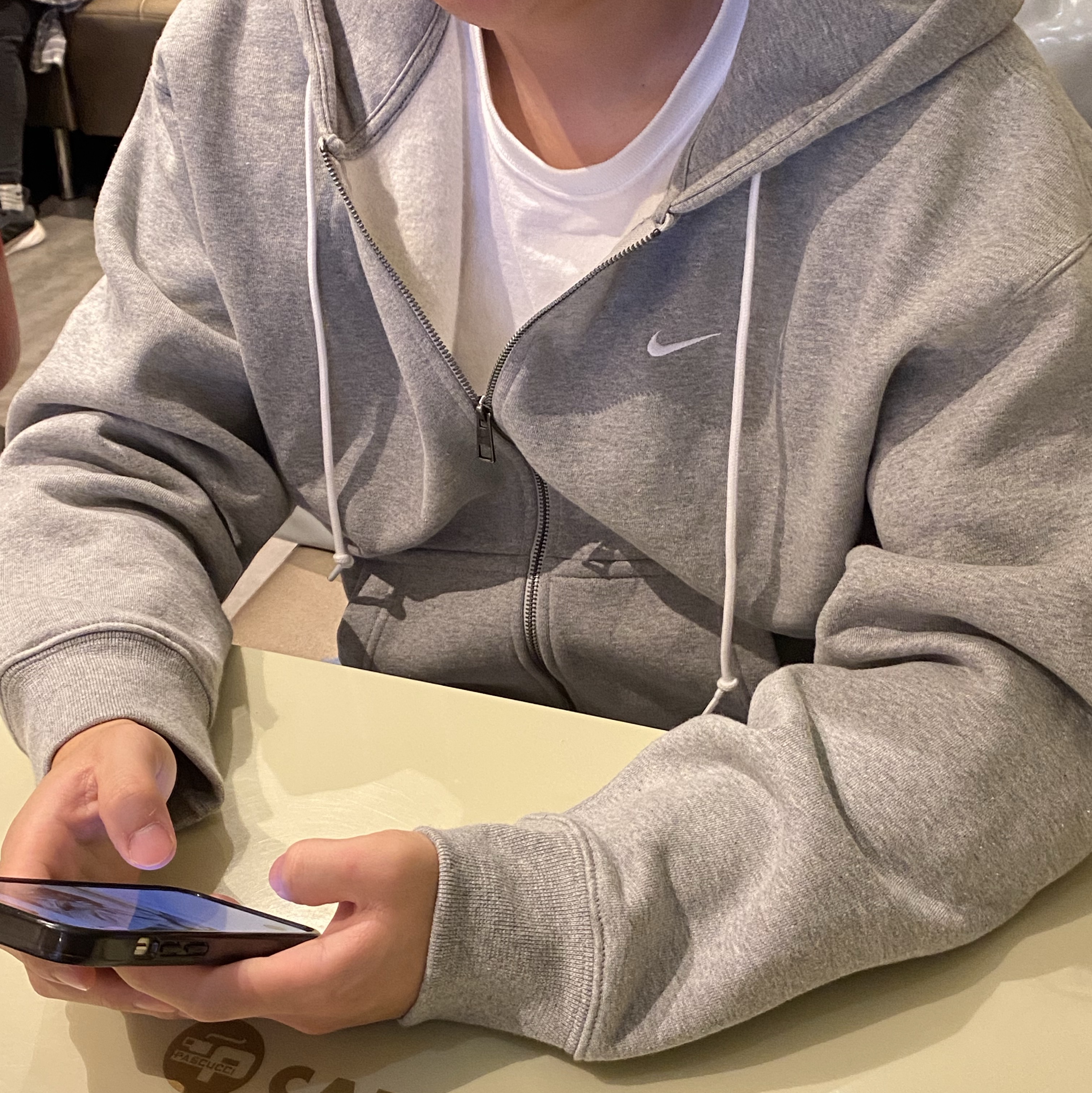 Nike NRG Solo Swoosh Full Zip Hoodie Dark Grey Heather - Asia, Stussy ITP Flower T-Shirt White 착용 스타일 - 1