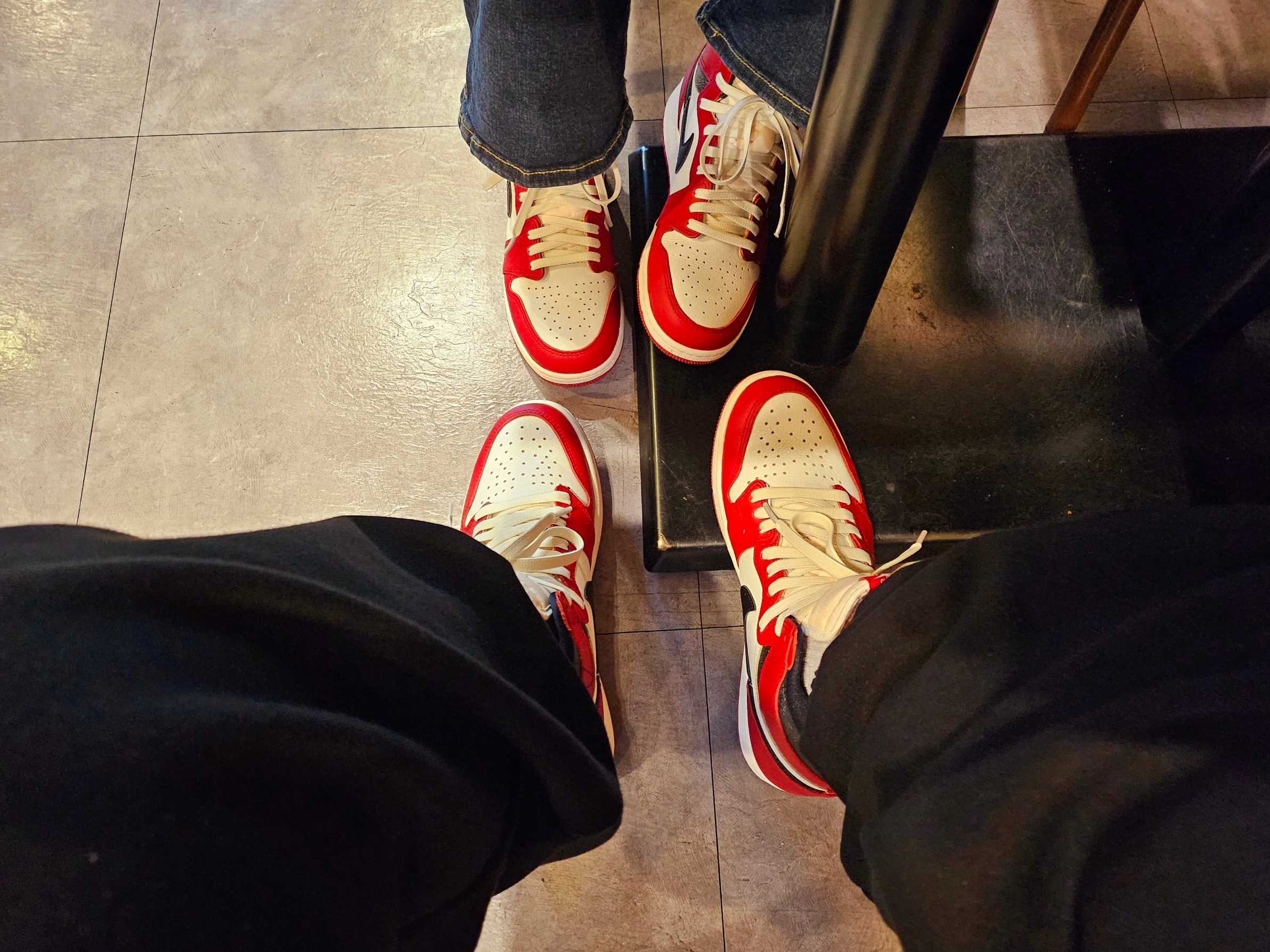 Jordan 1 Retro High OG Chicago 2022 착용 스타일 - 1