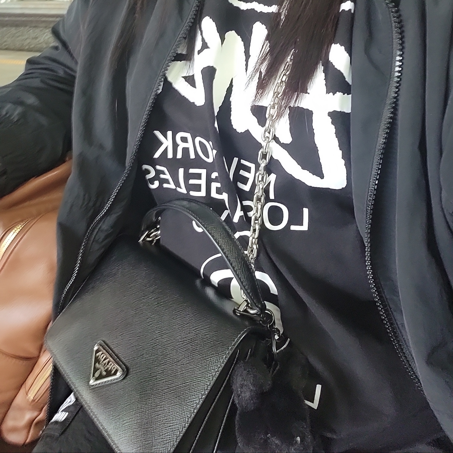 Stussy World Tour T-Shirt Black 착용 스타일
