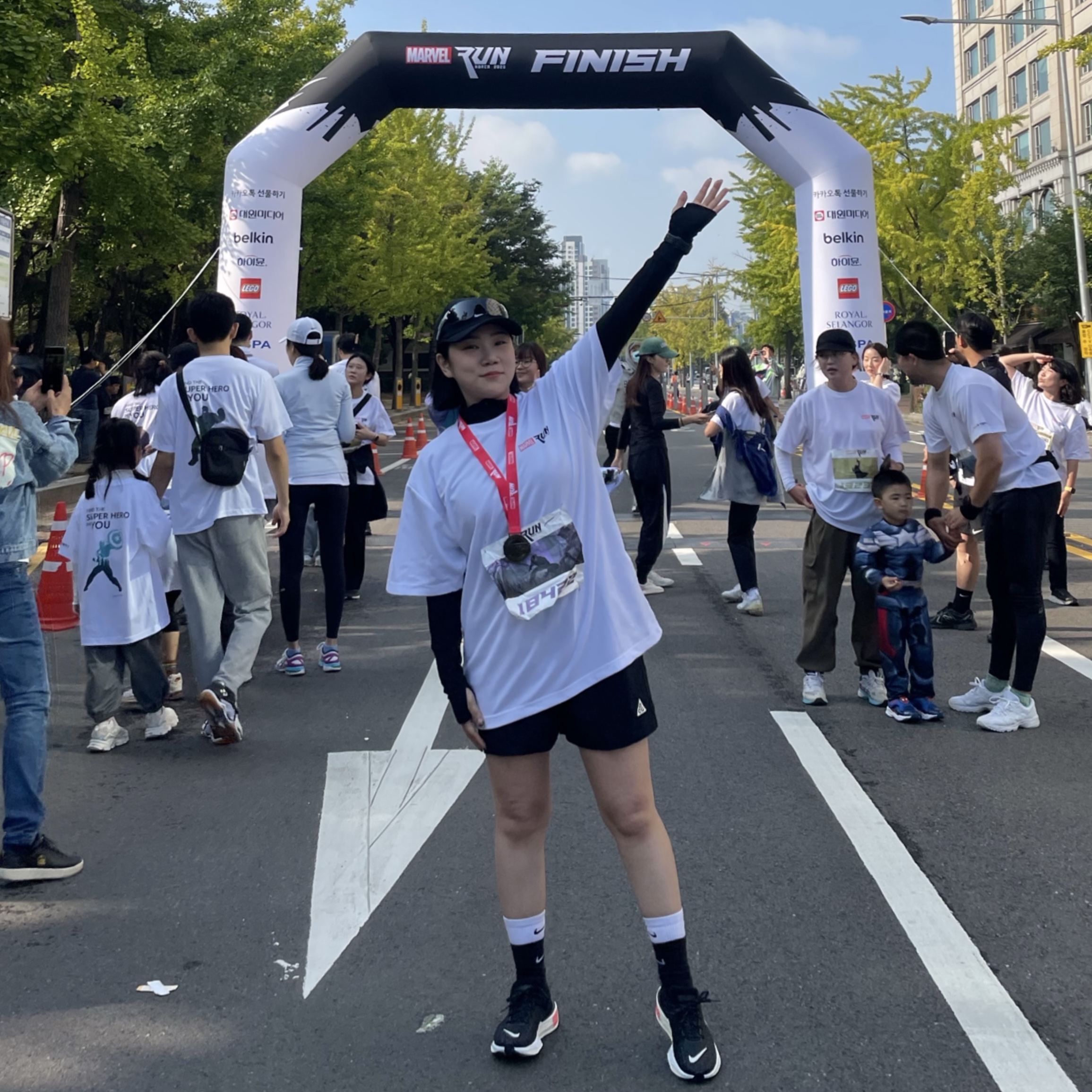 (W) Nike ACG Oversized Shorts Black - Asia, Nike ZoomX Invincible Run Flyknit 3 Black White 착용 스타일 - 1
