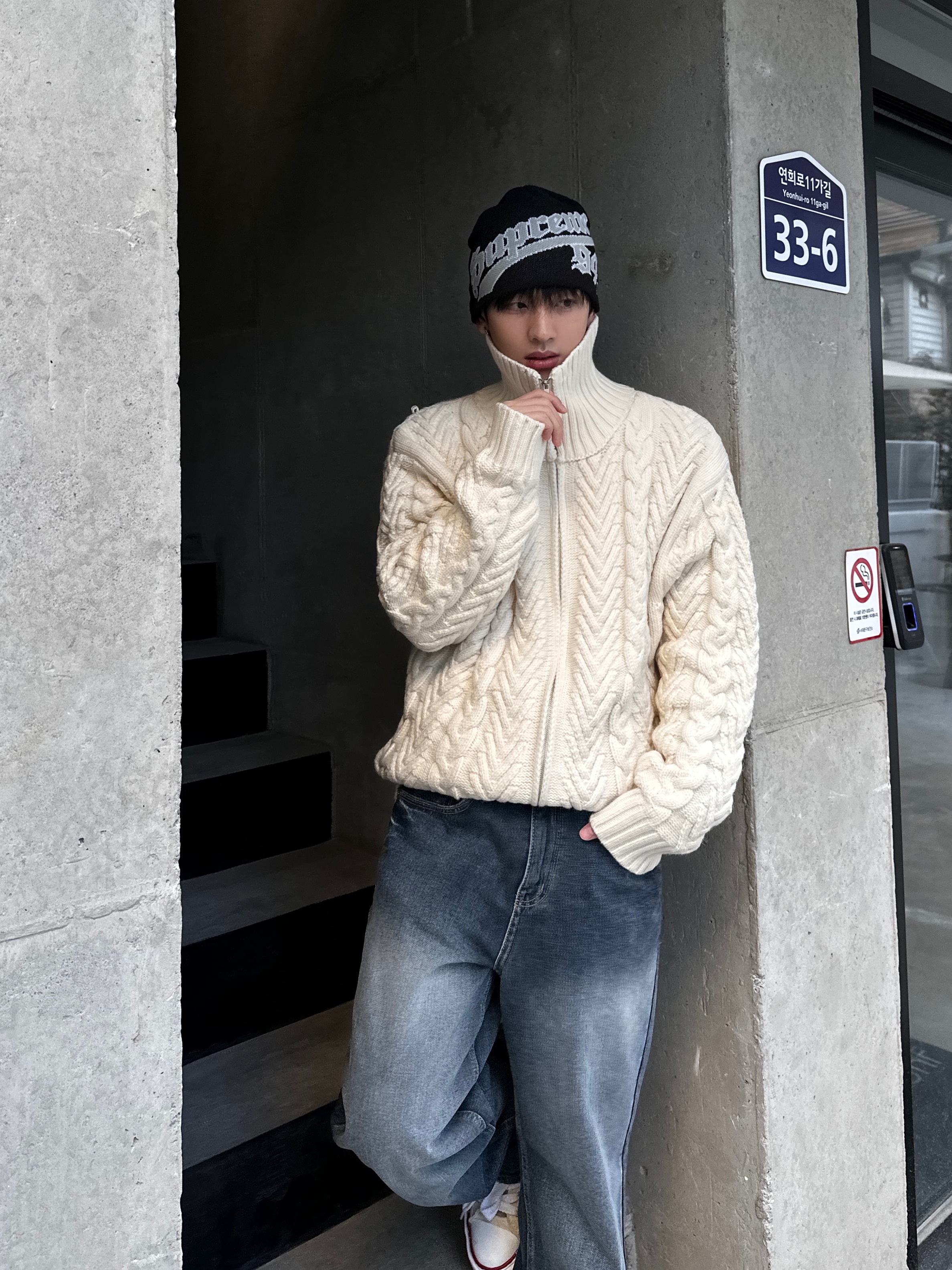 Maison Mihara Yasuhiro Peterson OG Sole Canvas Low-top Sneakers Natural, Supreme New Era Script Beanie Black - 22FW 착용 스타일 - 5