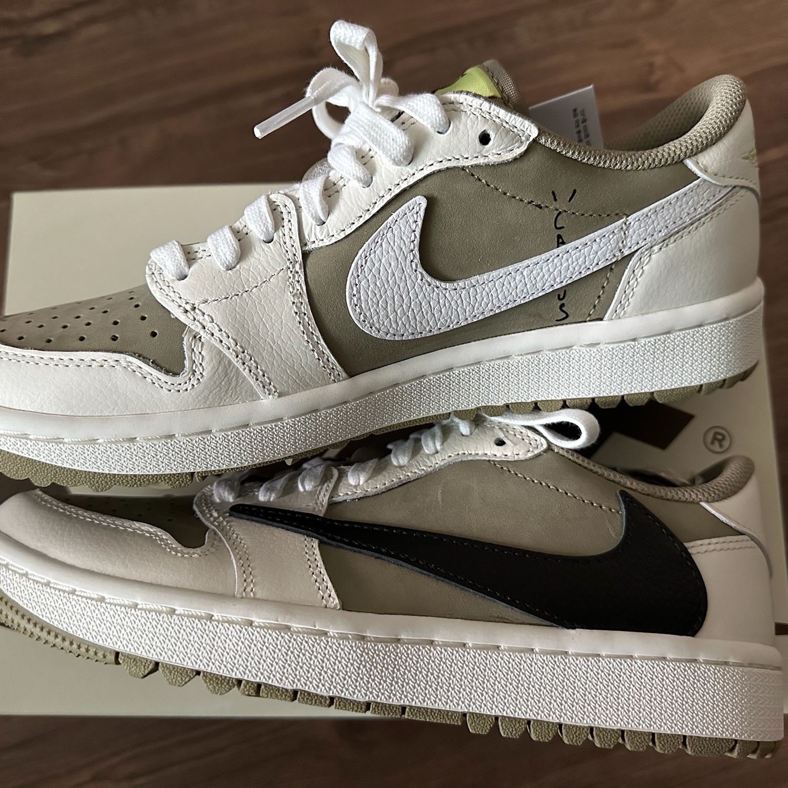 Jordan 1 x Travis Scott Retro Low Golf NRG Neutral Olive 착용 스타일 - 4