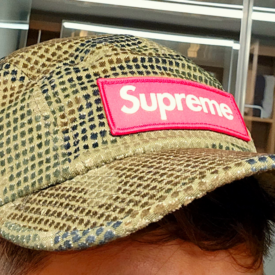 Supreme Camo Grid Velvet Camp Cap Woodland Camo - 22FW 착용 스타일 - 1