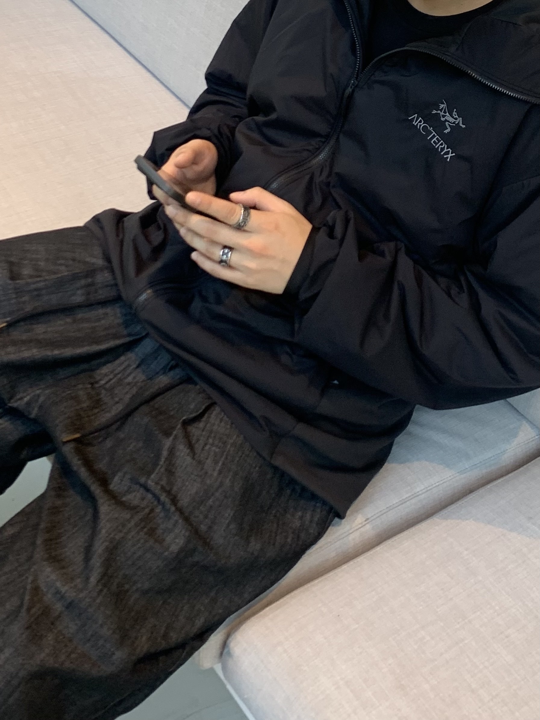 Arc'teryx Atom LT Hoody Black 착용 스타일