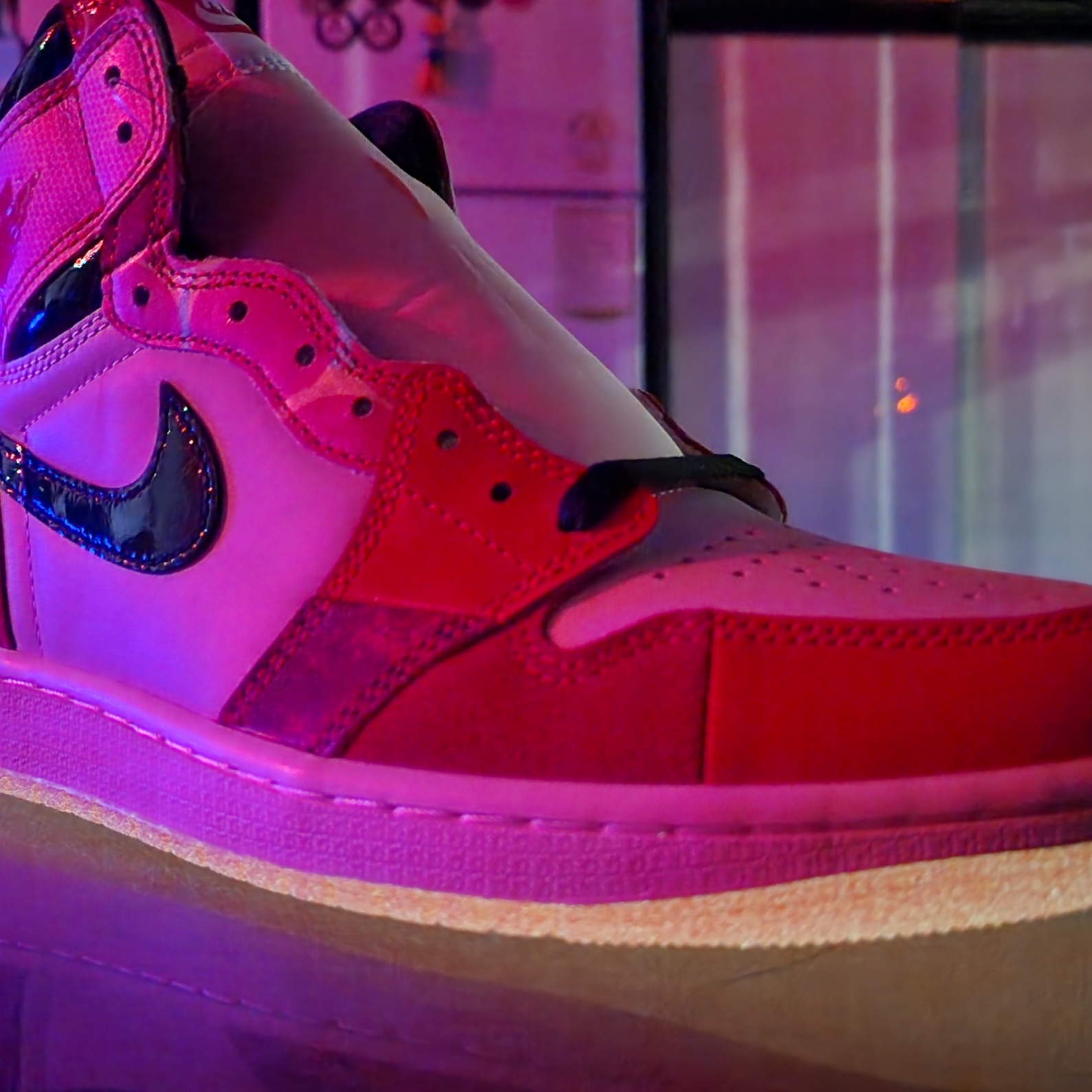 Jordan 1 Retro High Spider-Man Next Chapter 착용 스타일 - 3